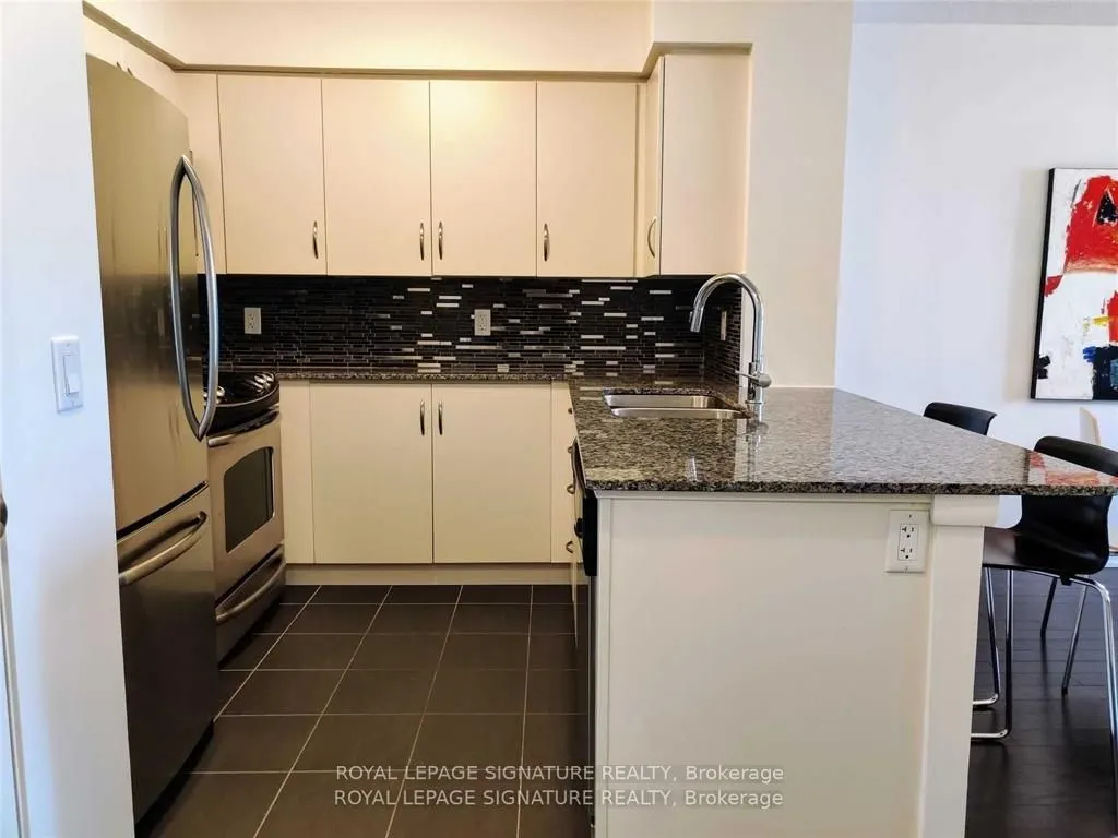 205 Sherway Gardens Road, #2001