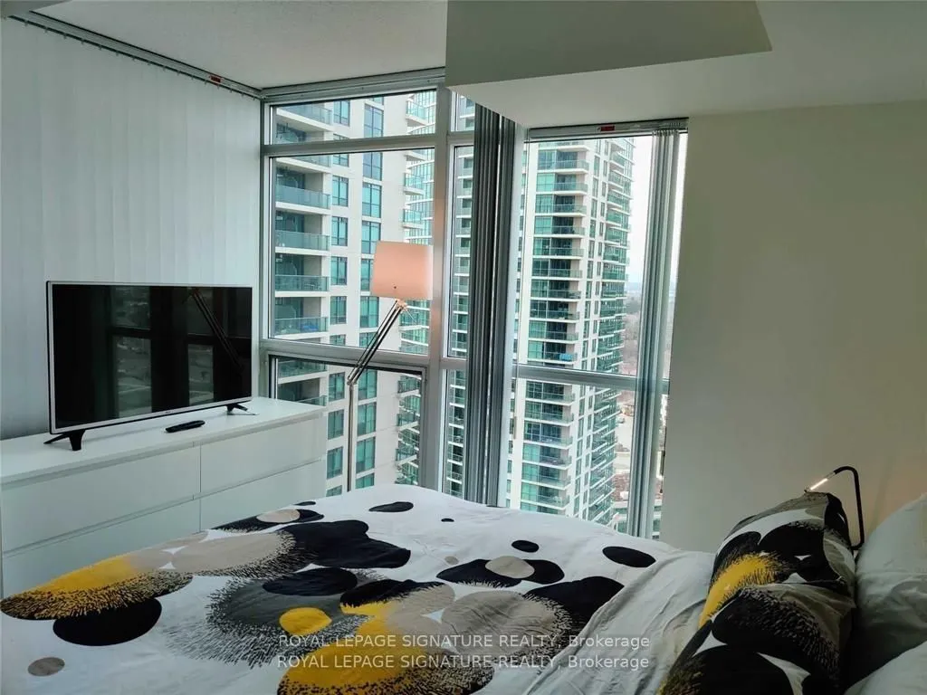 205 Sherway Gardens Road, #2001