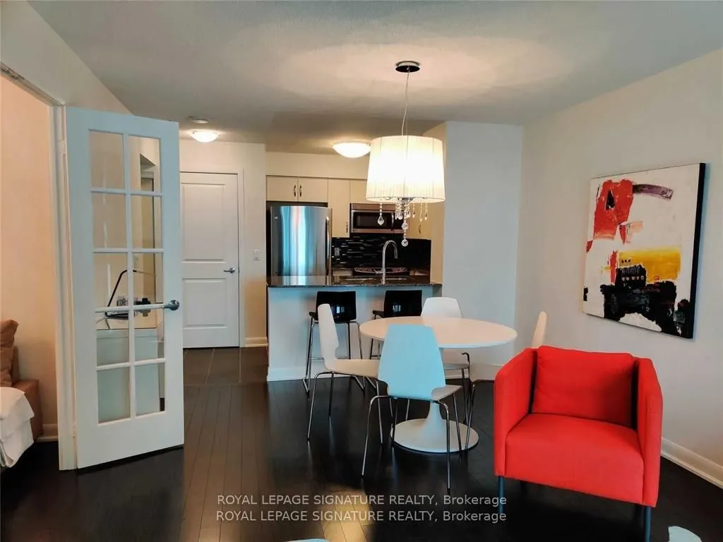 205 Sherway Gardens Road, #2001