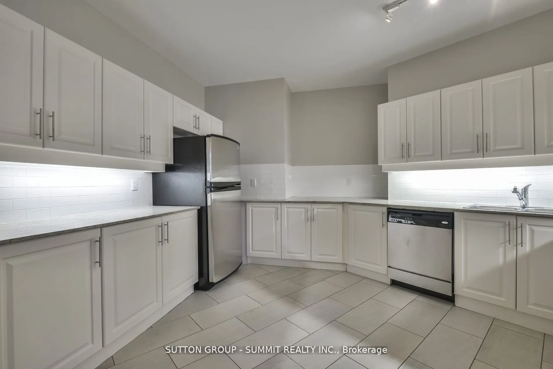 15 WINDERMERE Avenue, #304