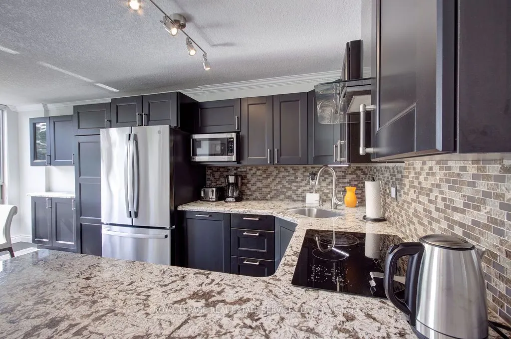 1110 Walden Circle, #410