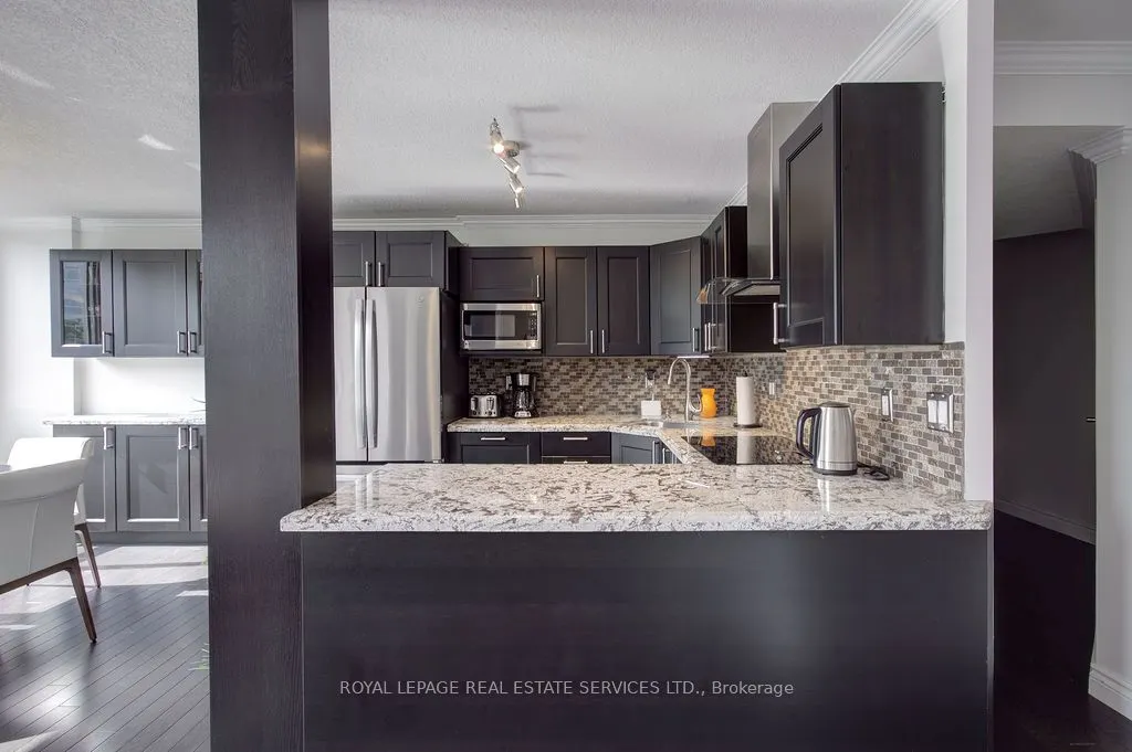 1110 Walden Circle, #410