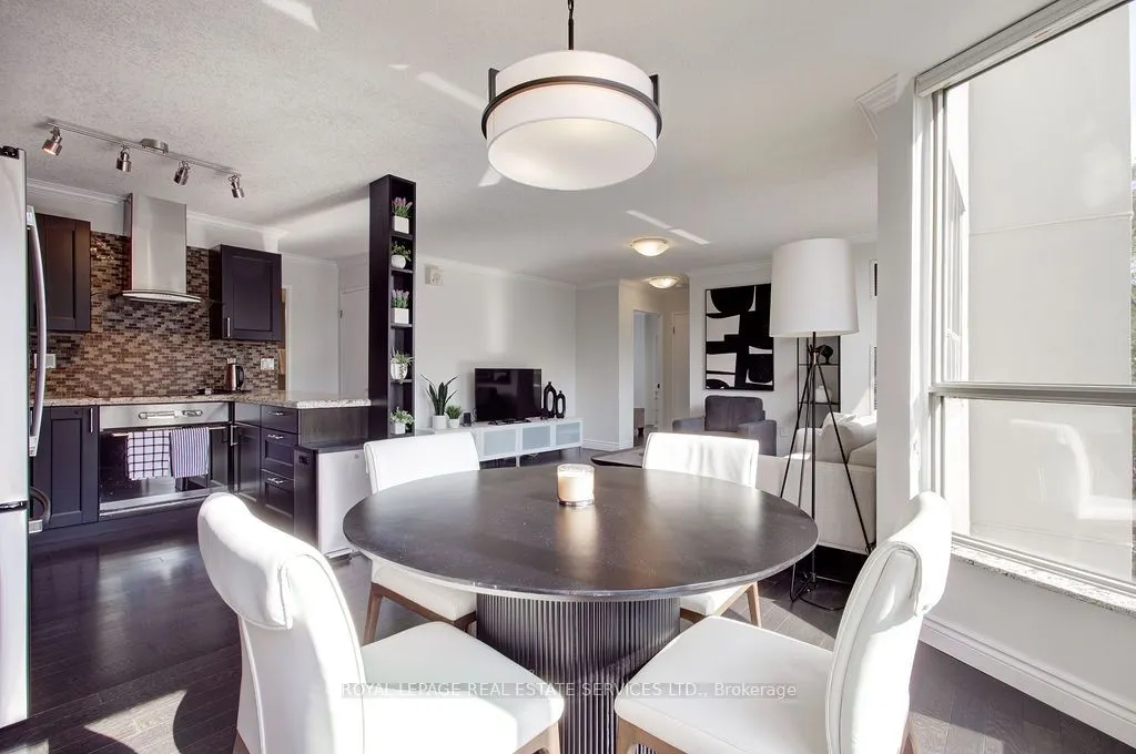 1110 Walden Circle, #410