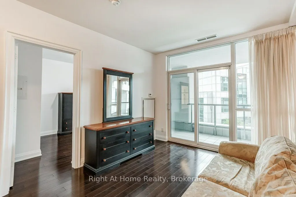 11 Bronte Road, #201