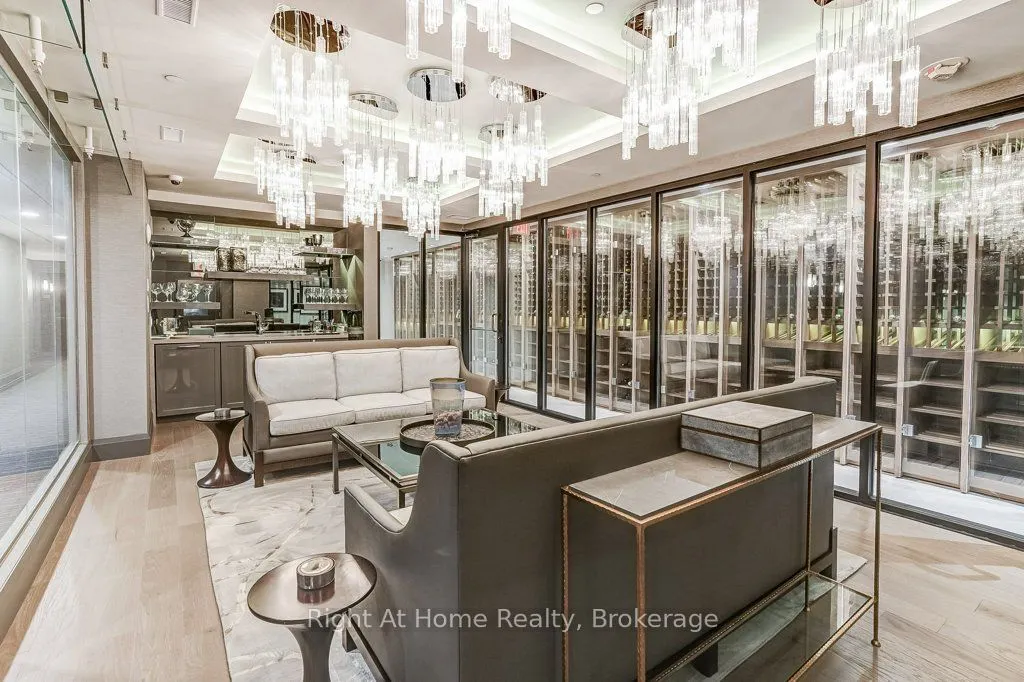 11 Bronte Road, #201