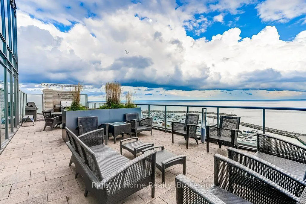 11 Bronte Road, #201