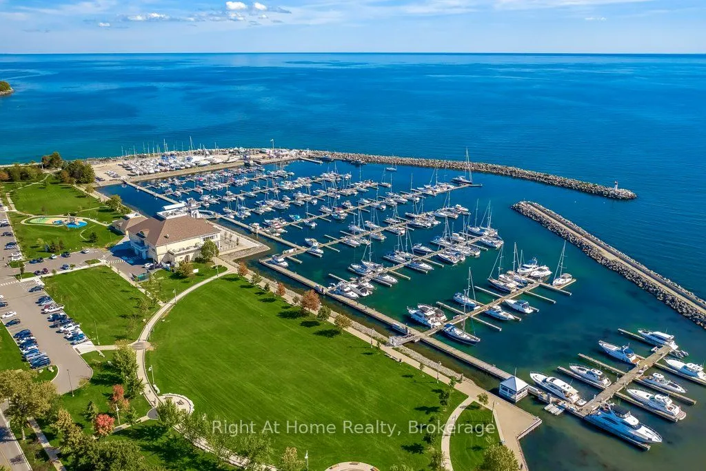 11 Bronte Road, #201