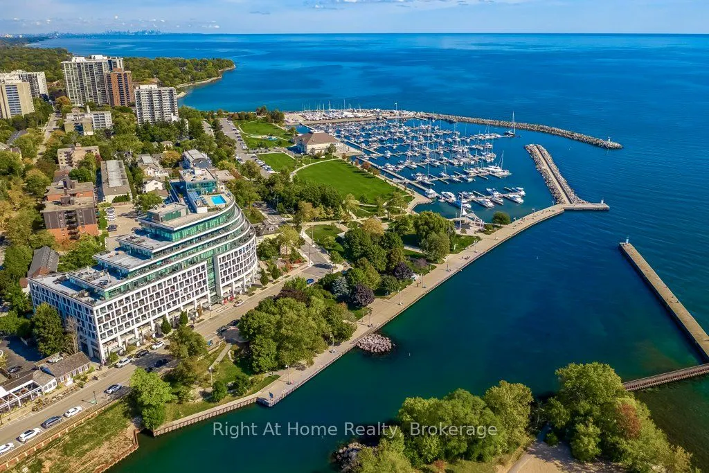 11 Bronte Road, #201