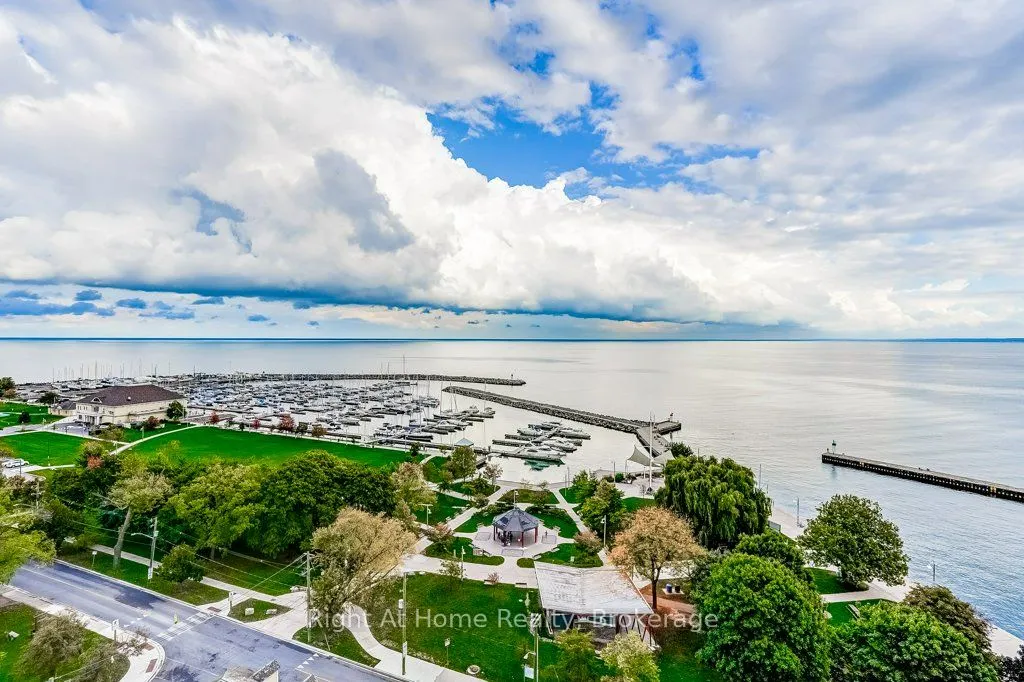 11 Bronte Road, #201