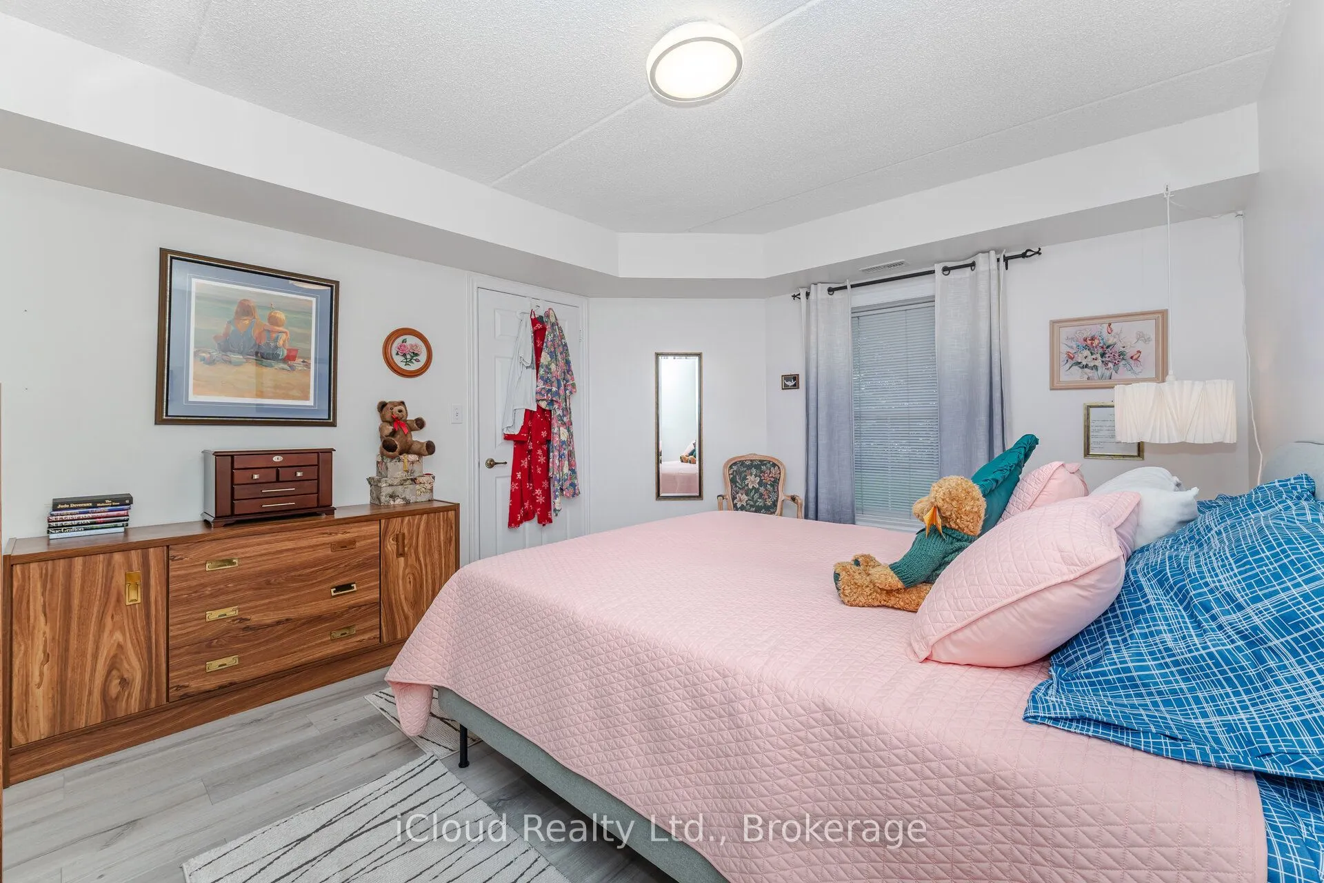 2035 Appleby Line, #111