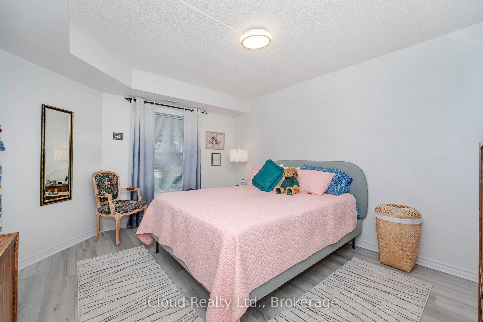 2035 Appleby Line, #111