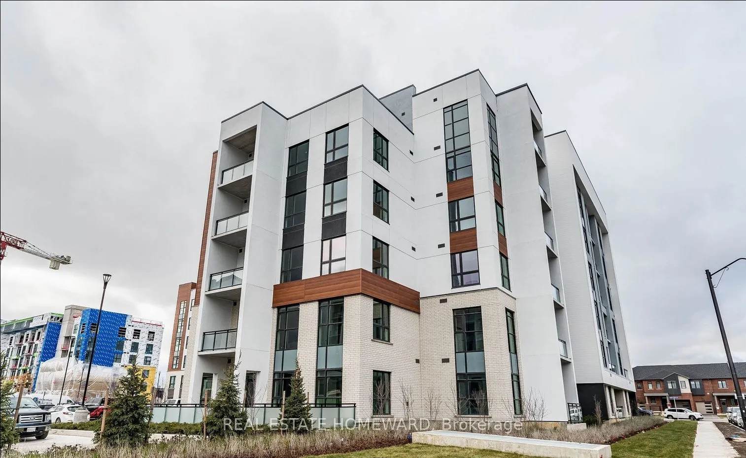 460 Gordon Krantz Avenue, #323