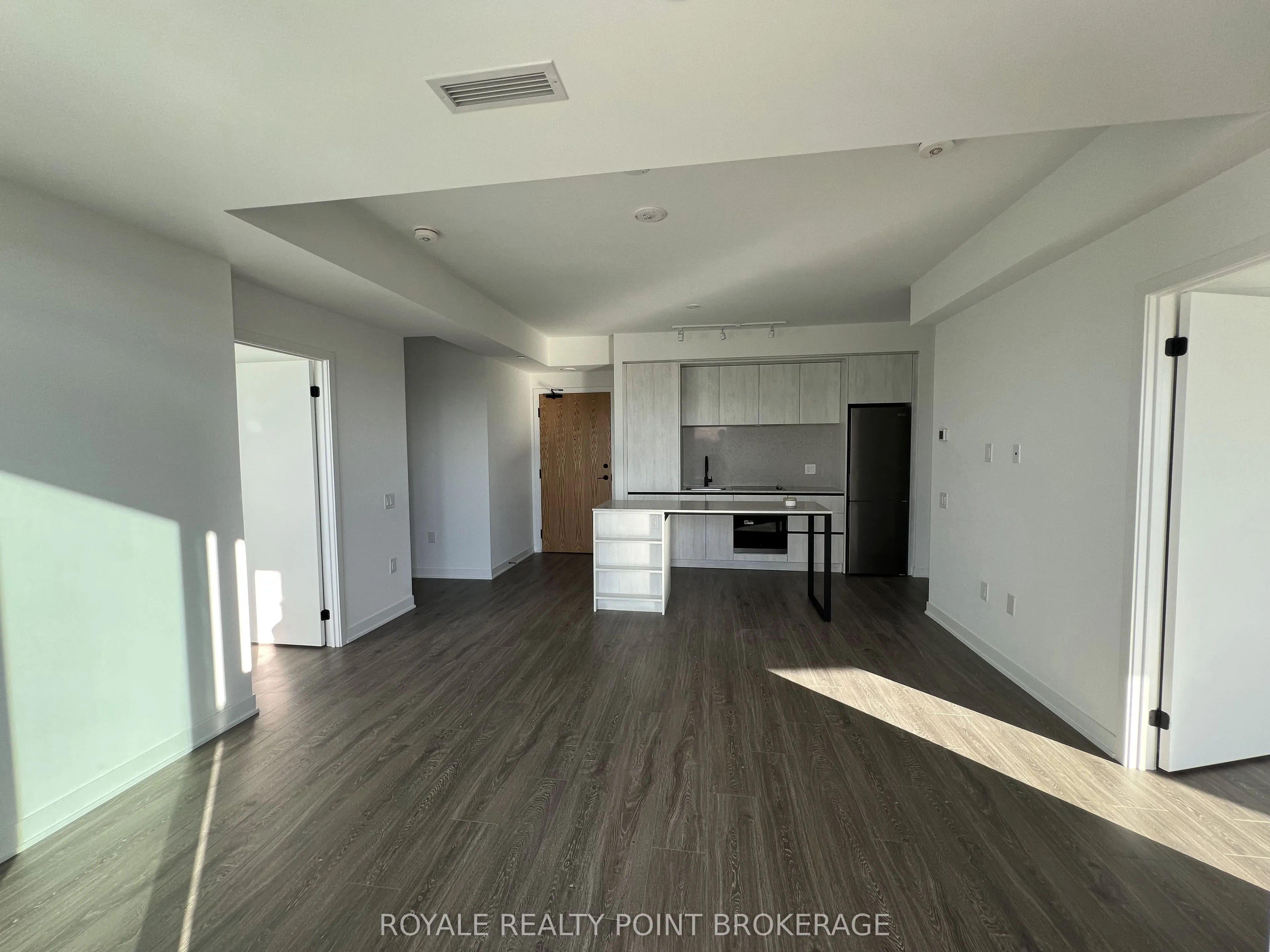2495 Eglinton Avenue W, #1408