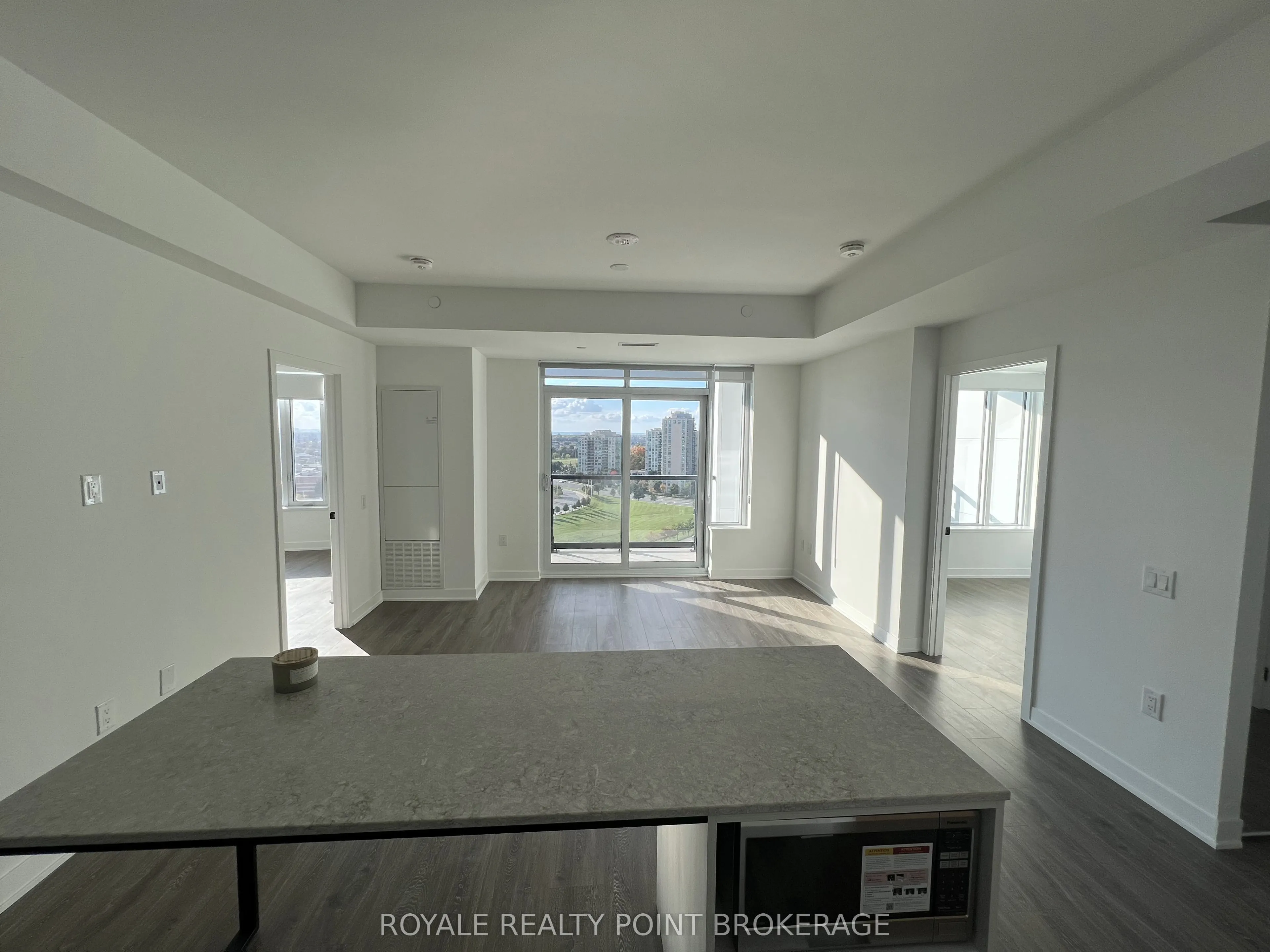 2495 Eglinton Avenue W, #1408