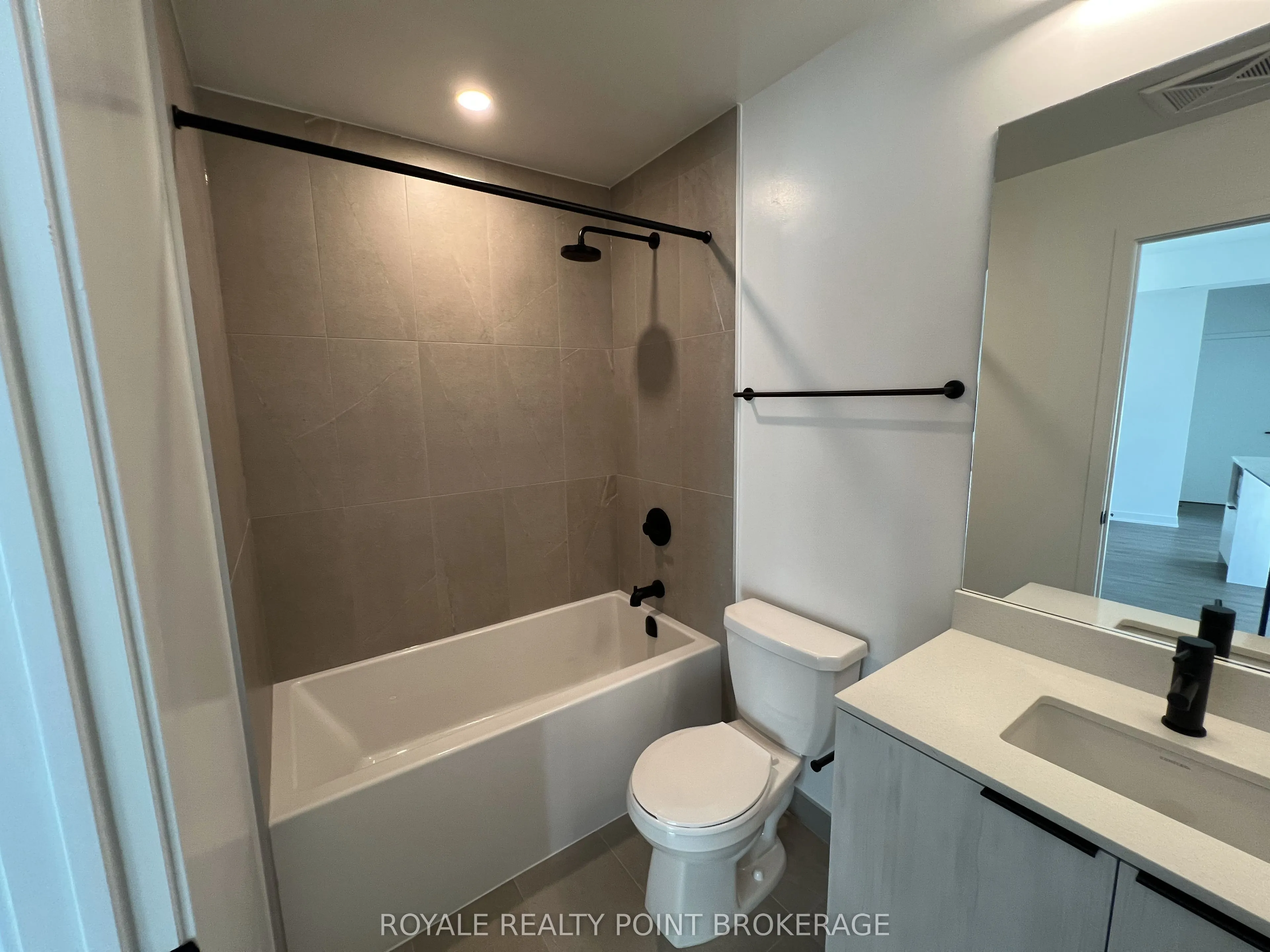 2495 Eglinton Avenue W, #1408