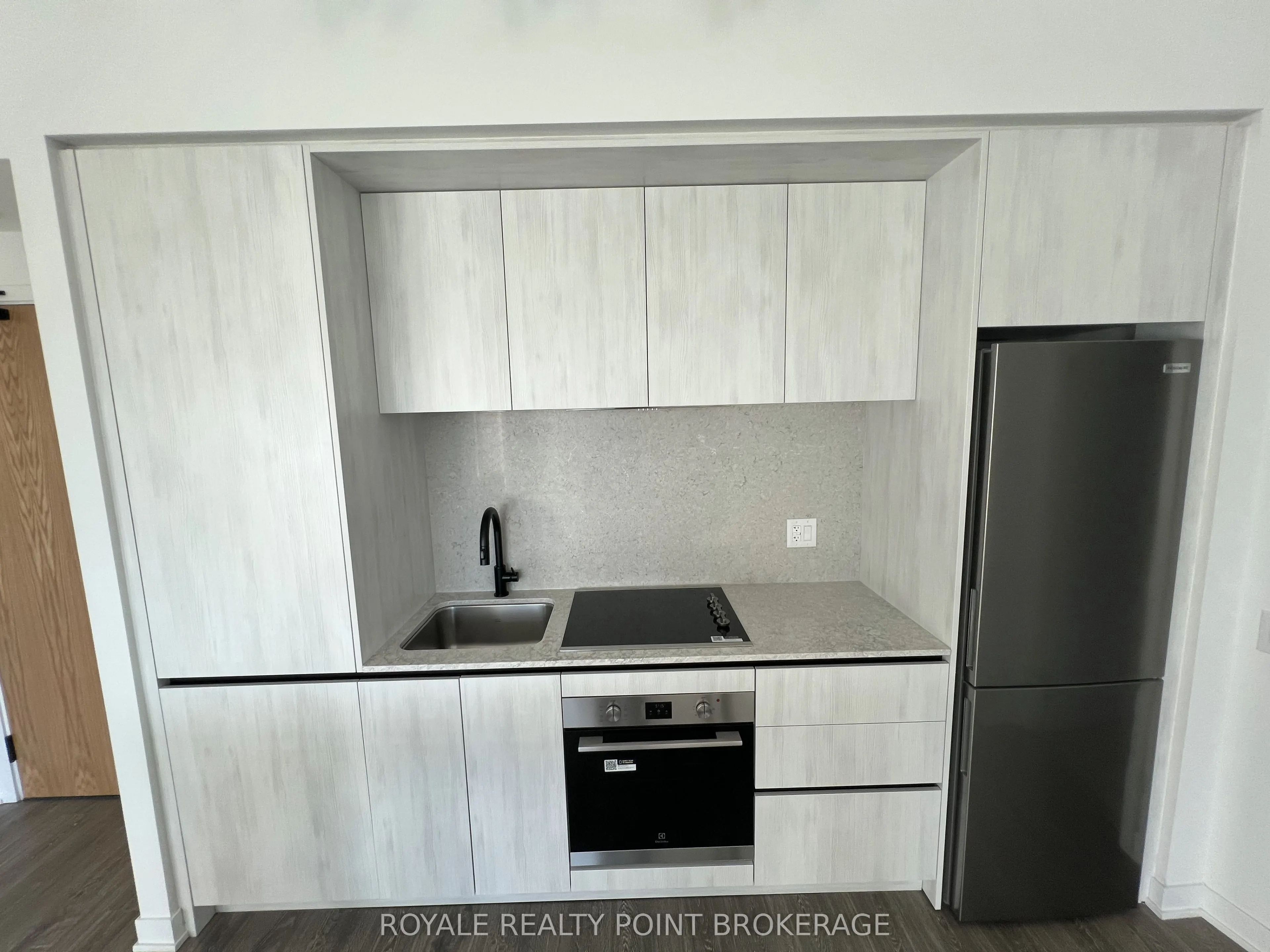 2495 Eglinton Avenue W, #1408
