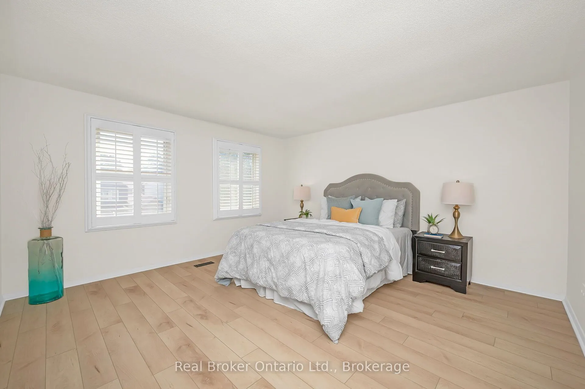 815 Sweetwater Crescent
