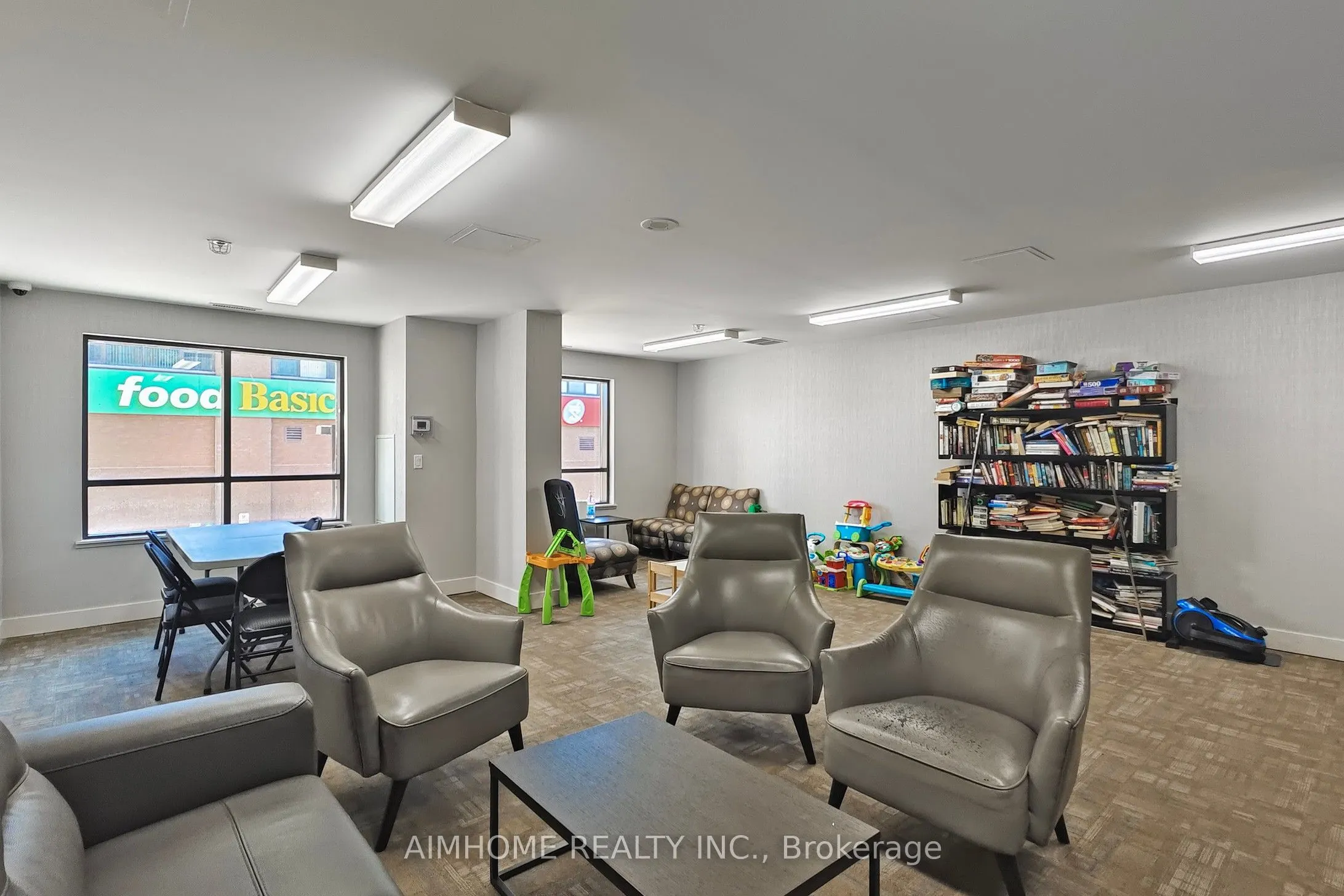 1420 Dupont Street, #311