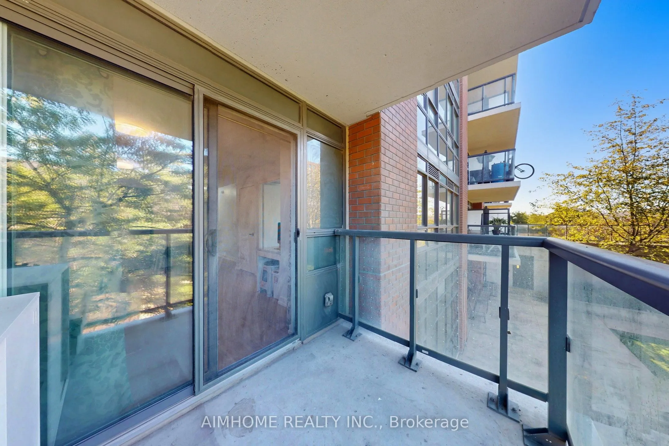 1420 Dupont Street, #311