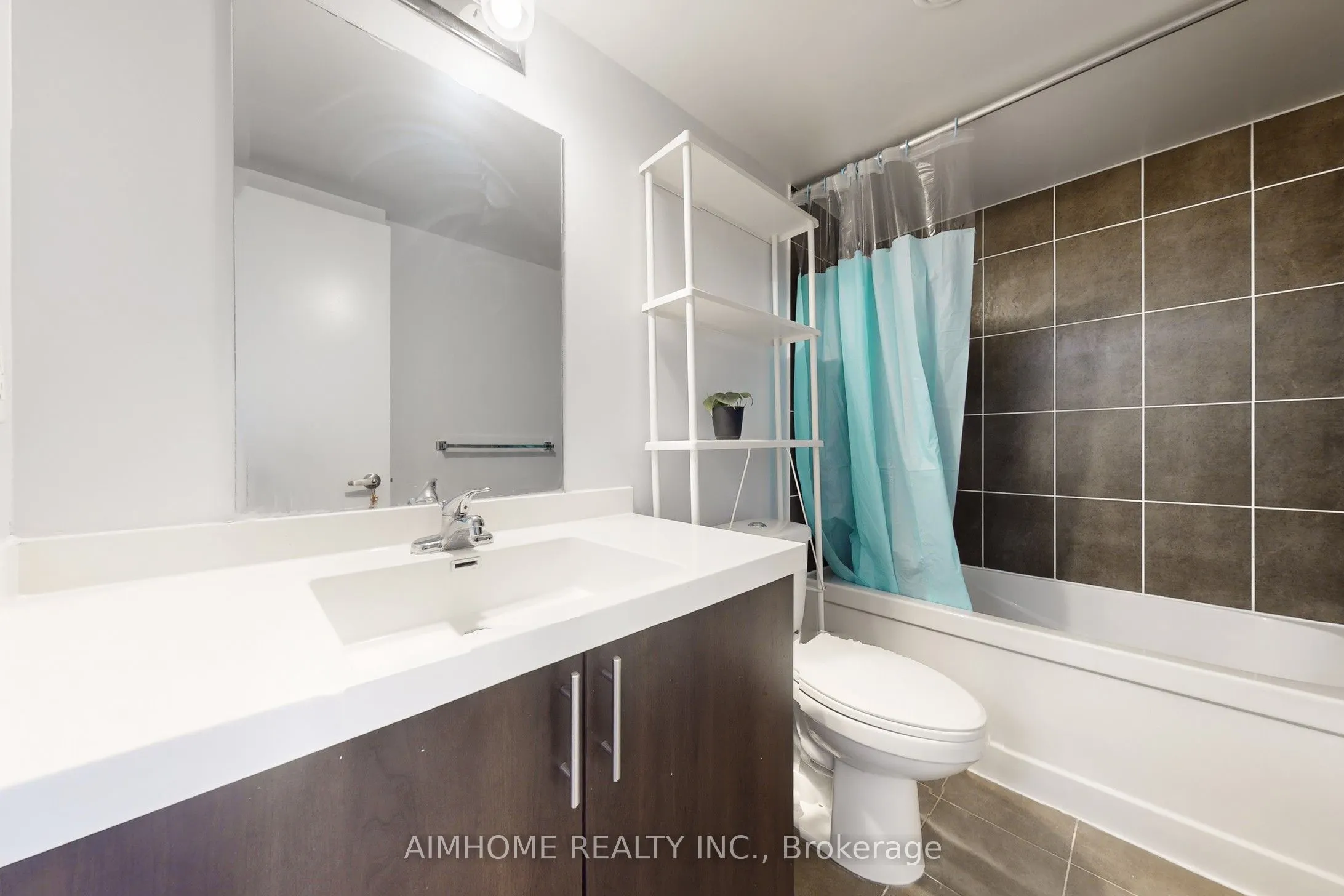 1420 Dupont Street, #311