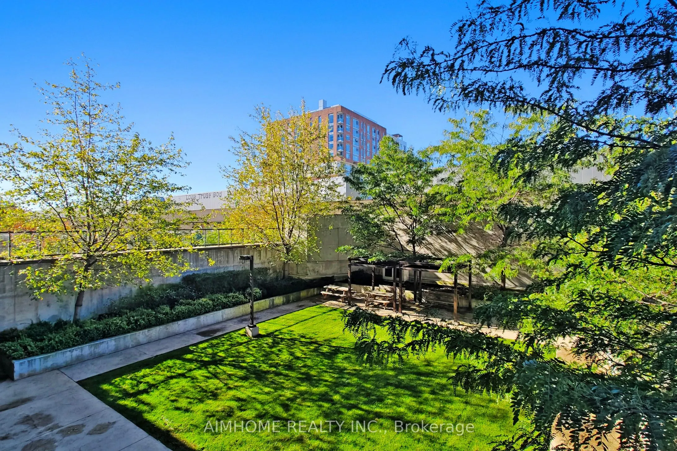 1420 Dupont Street, #311