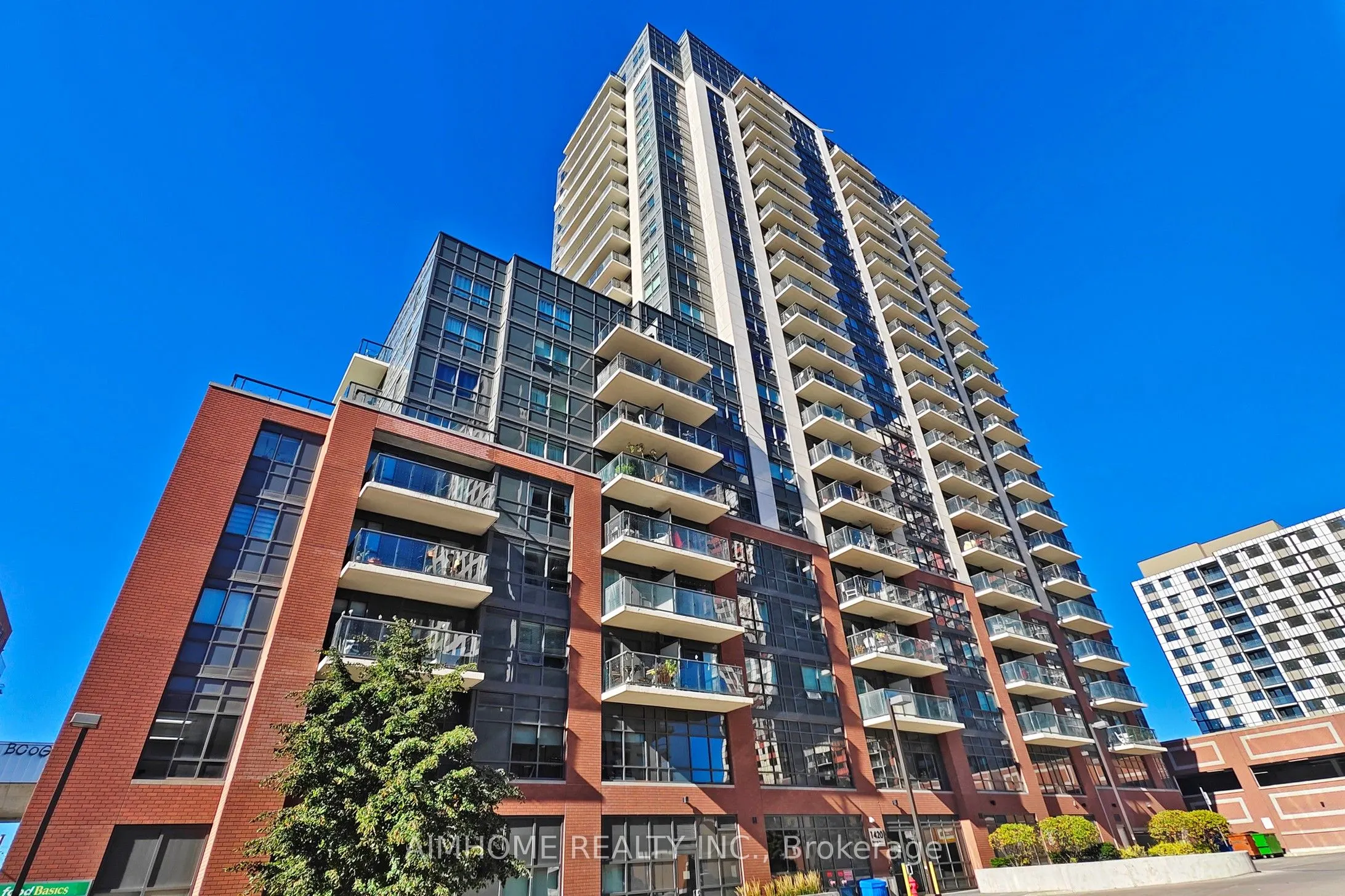 1420 Dupont Street, #311
