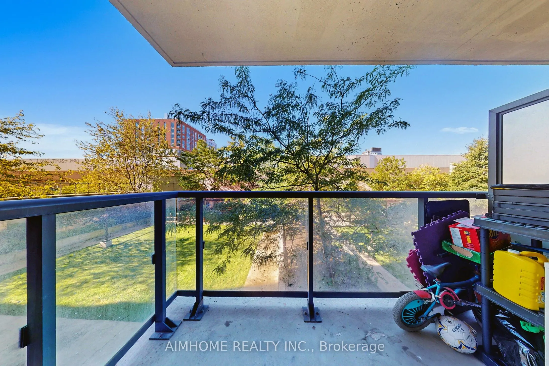 1420 Dupont Street, #311