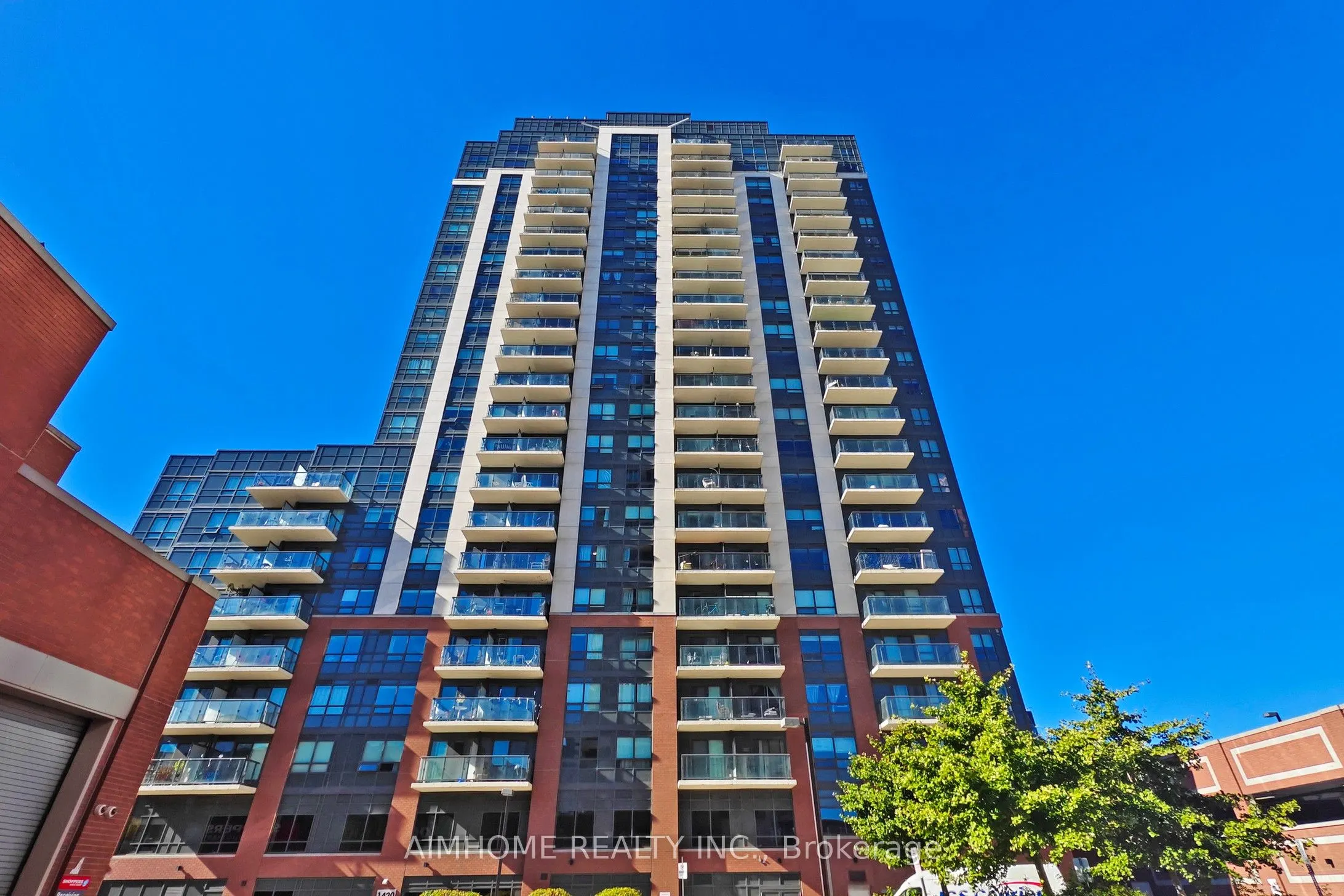 1420 Dupont Street, #311
