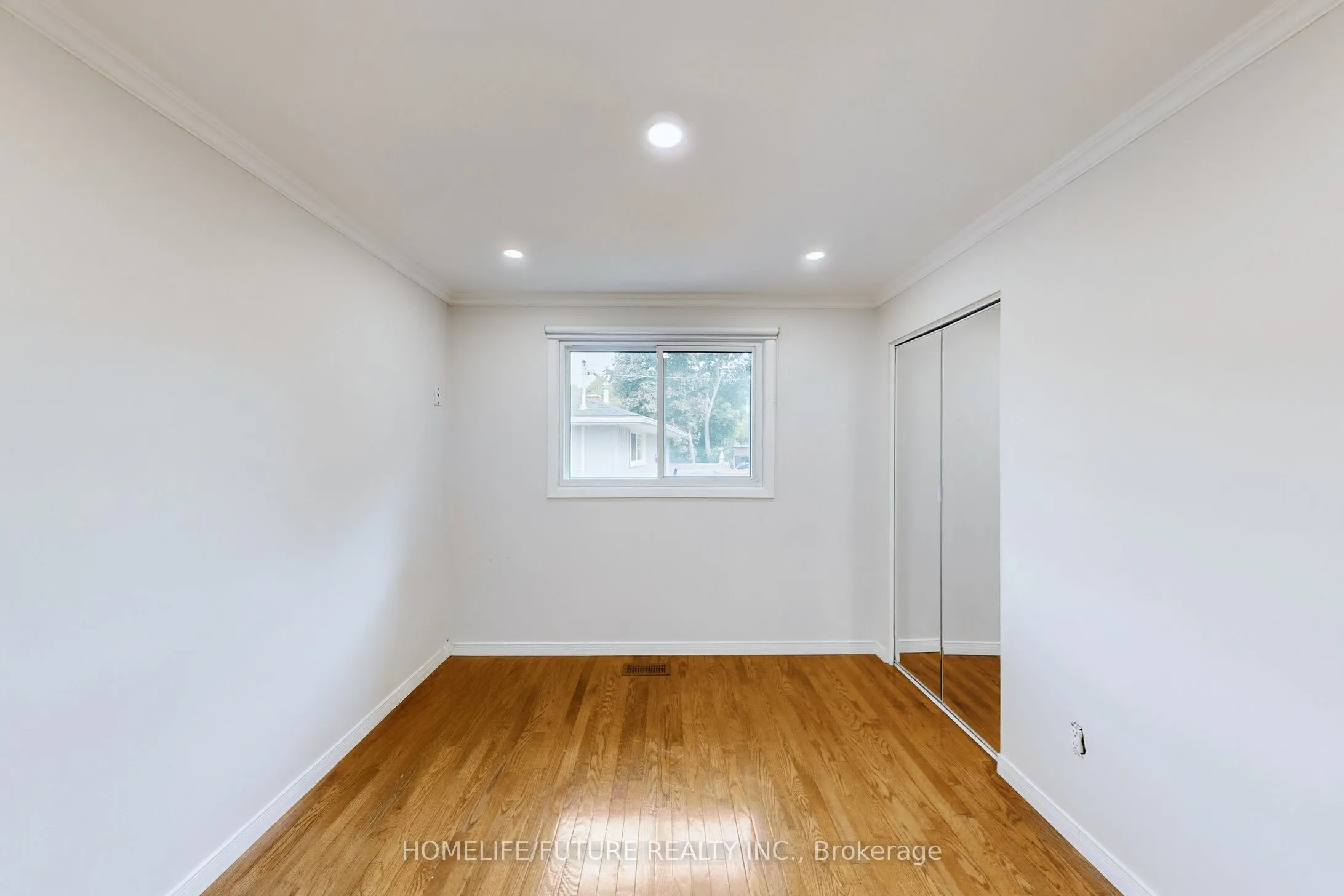 659 Bridle Wood
