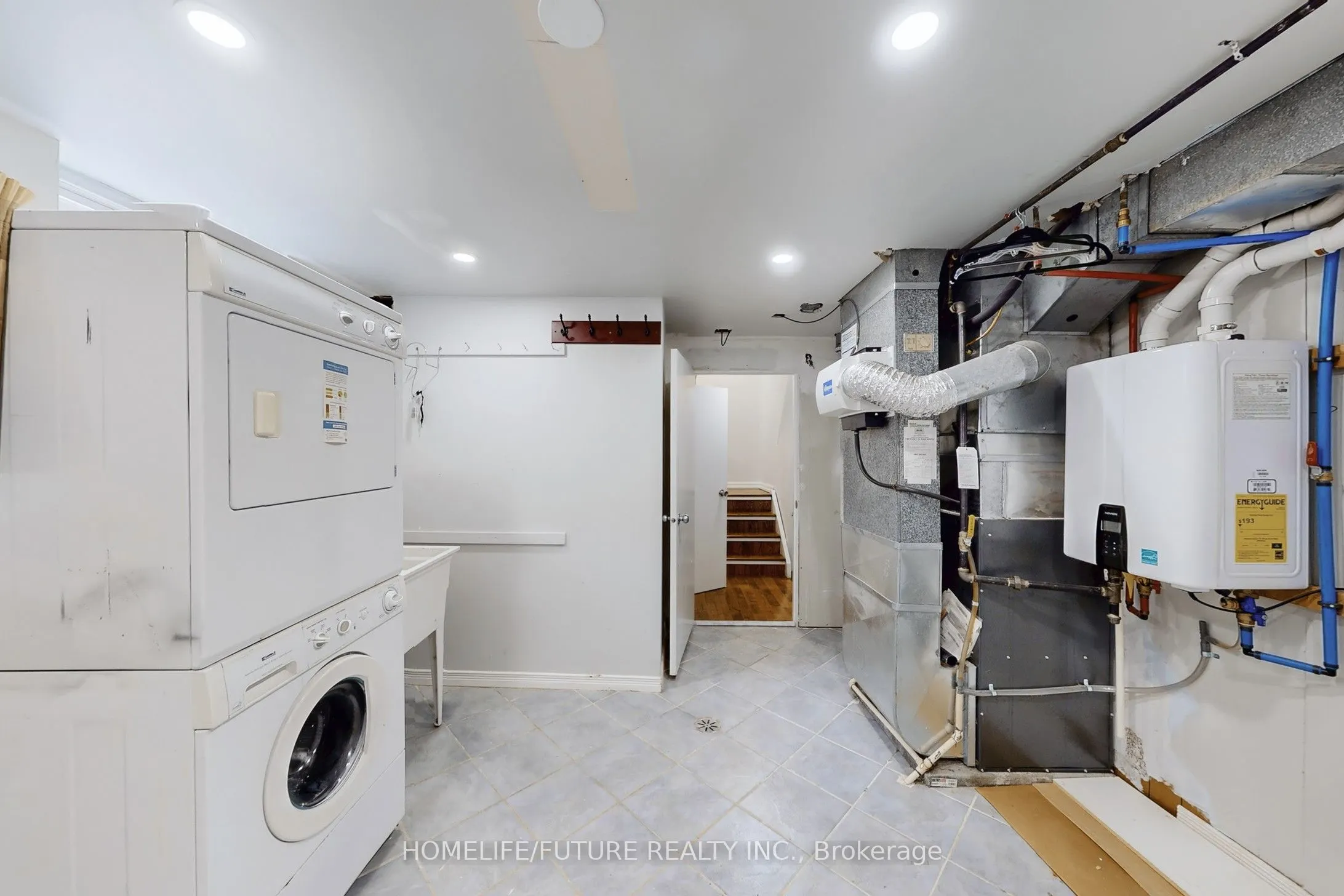 659 Bridle Wood