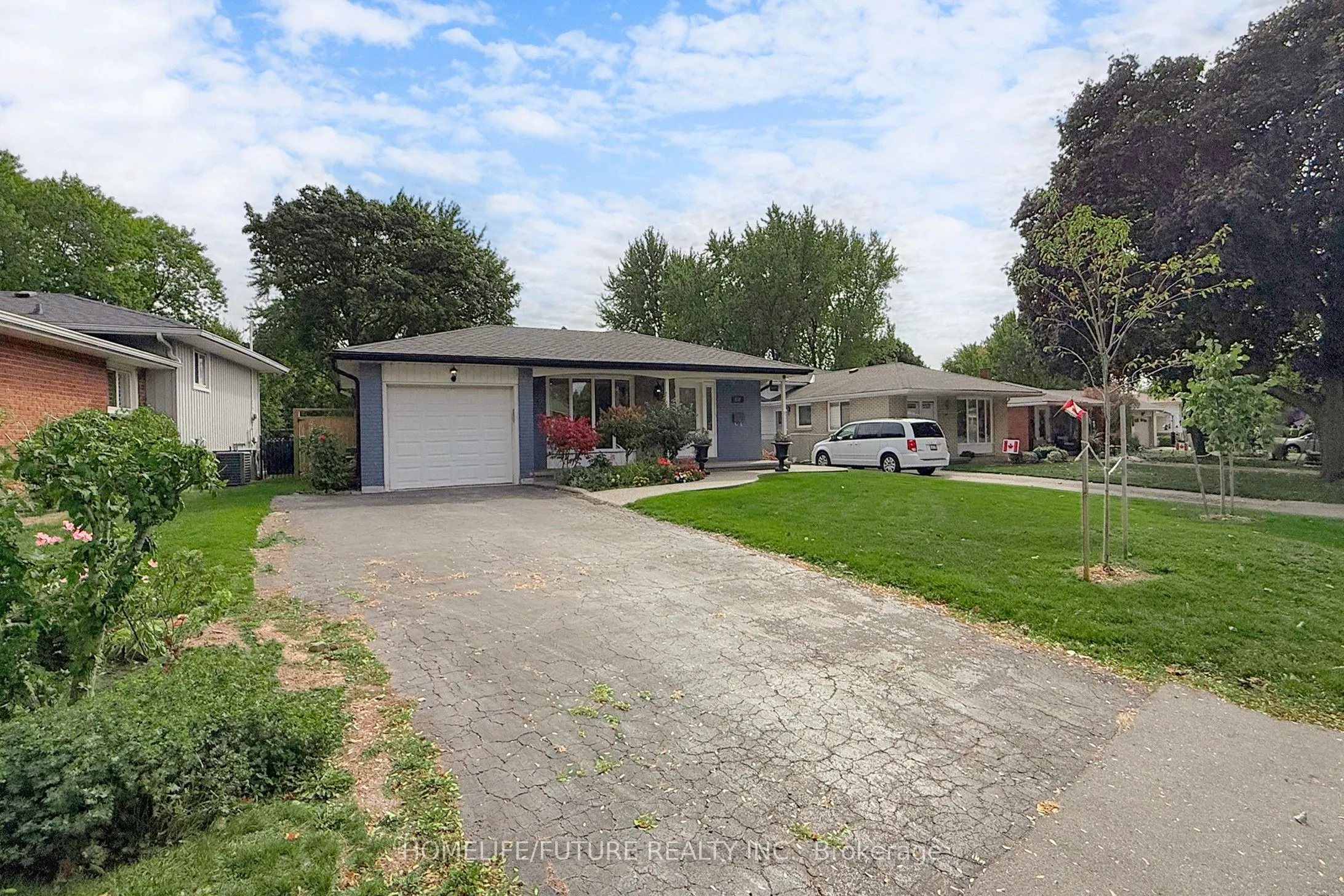 659 Bridle Wood