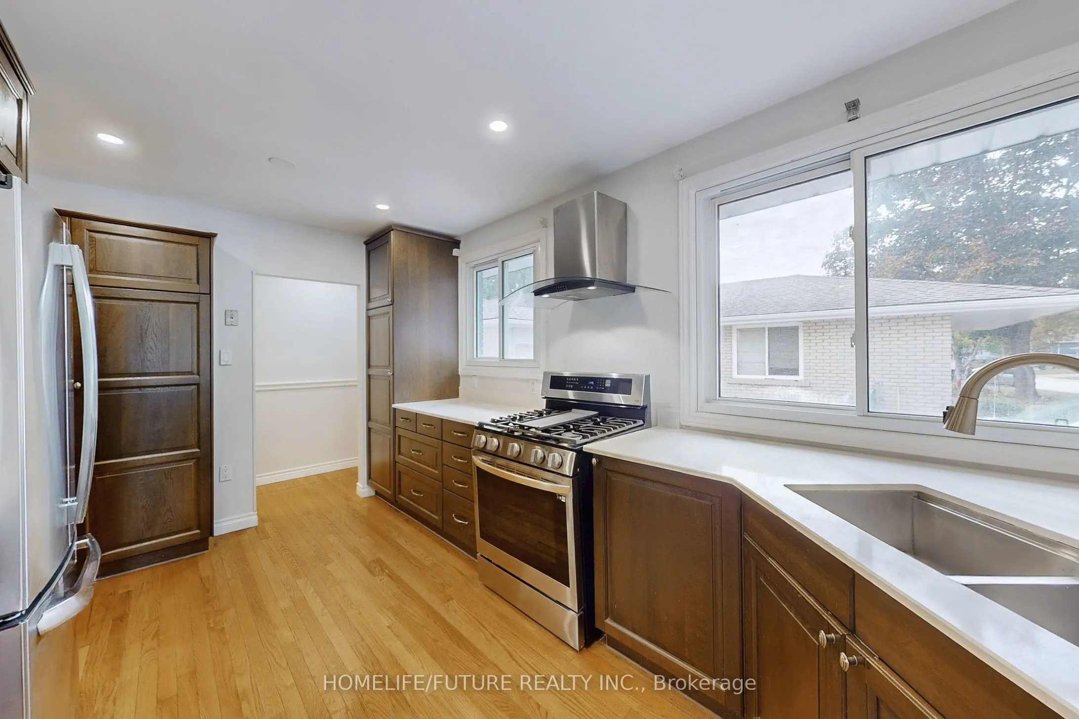 659 Bridle Wood