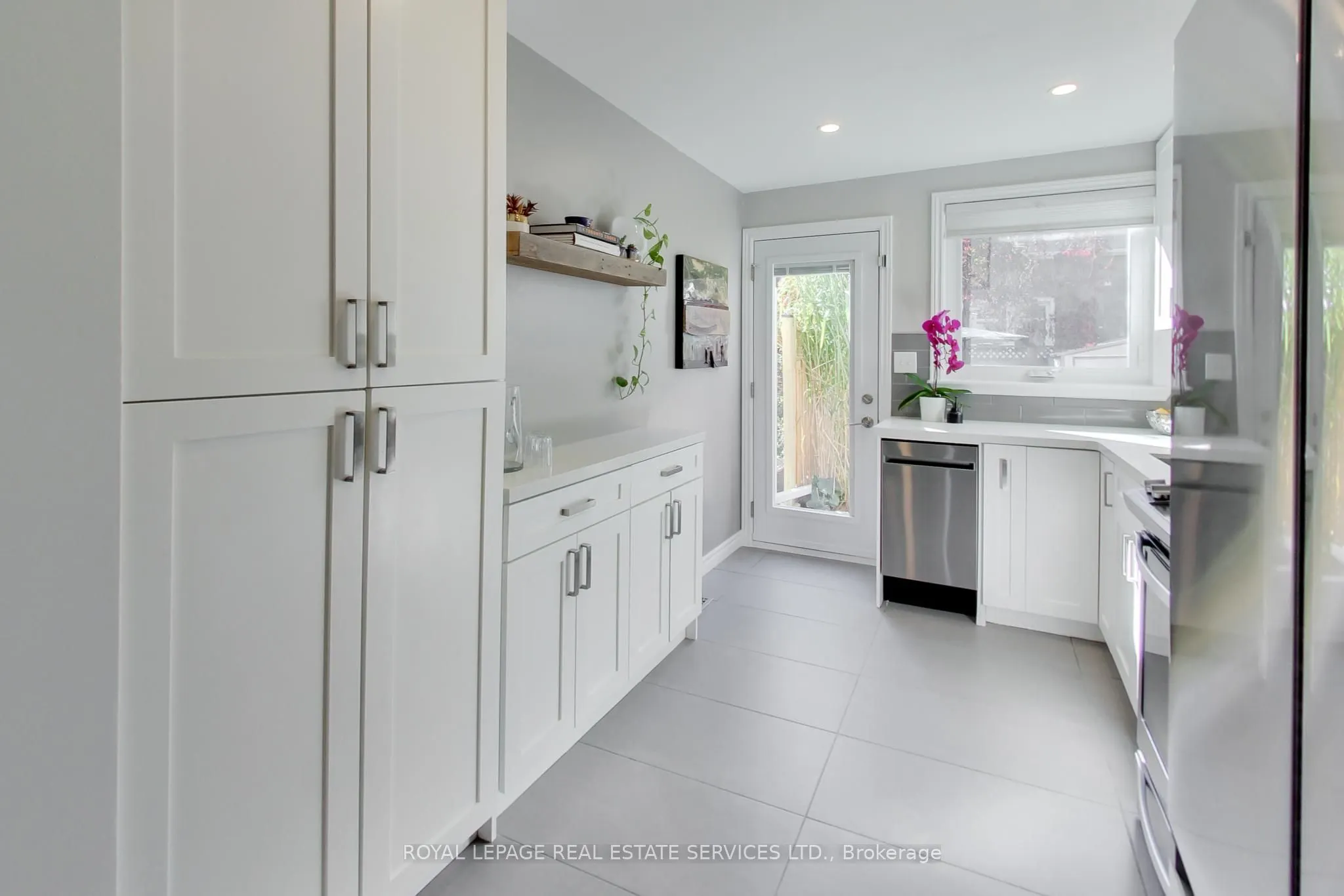 338 Boon Avenue