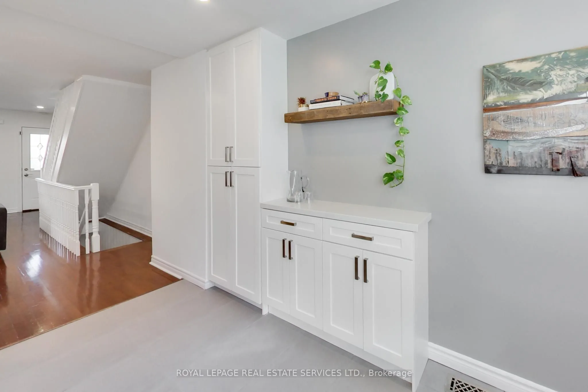 338 Boon Avenue