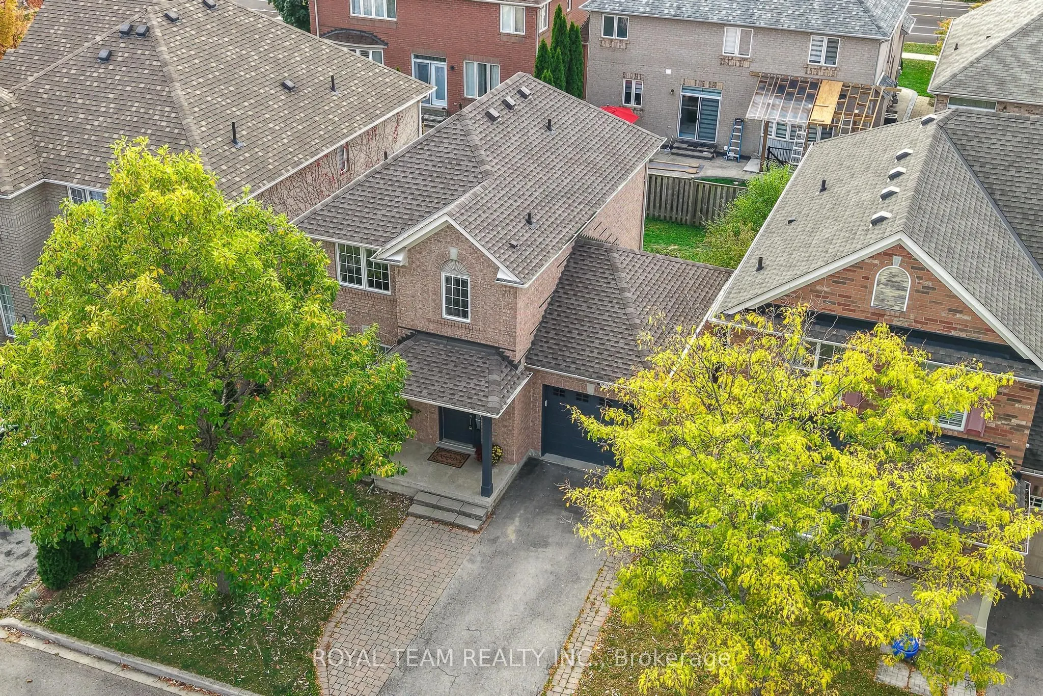 2439 Hollybrook Drive
