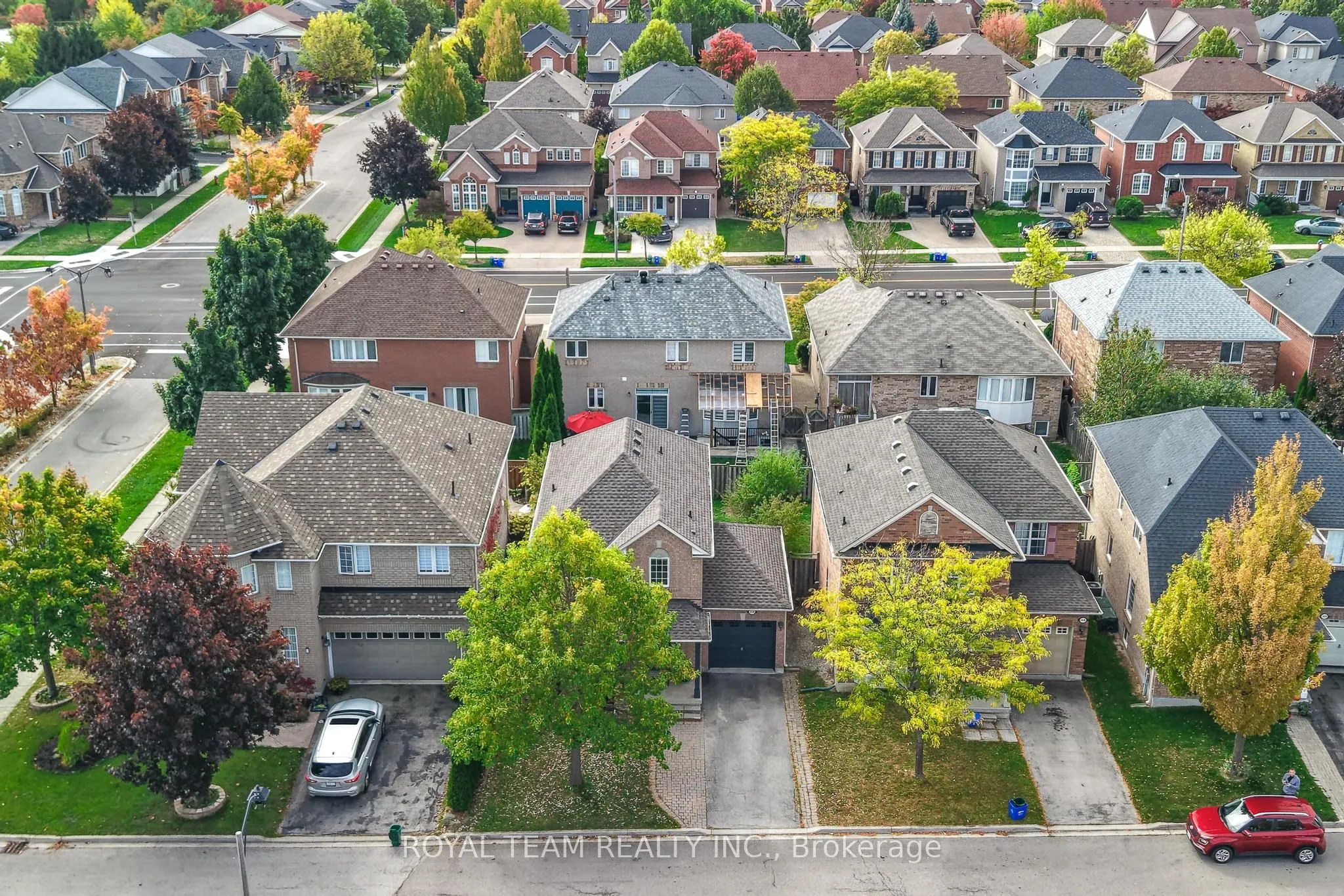 2439 Hollybrook Drive