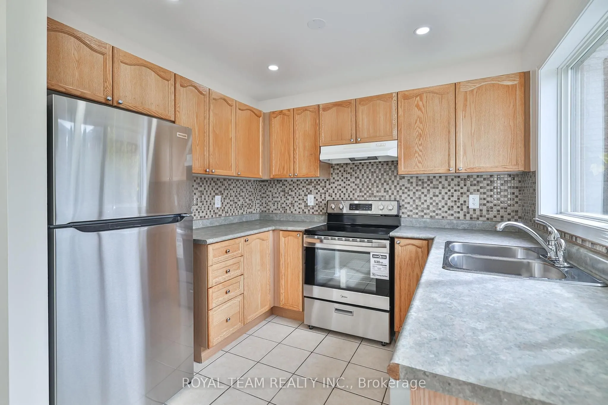 2439 Hollybrook Drive