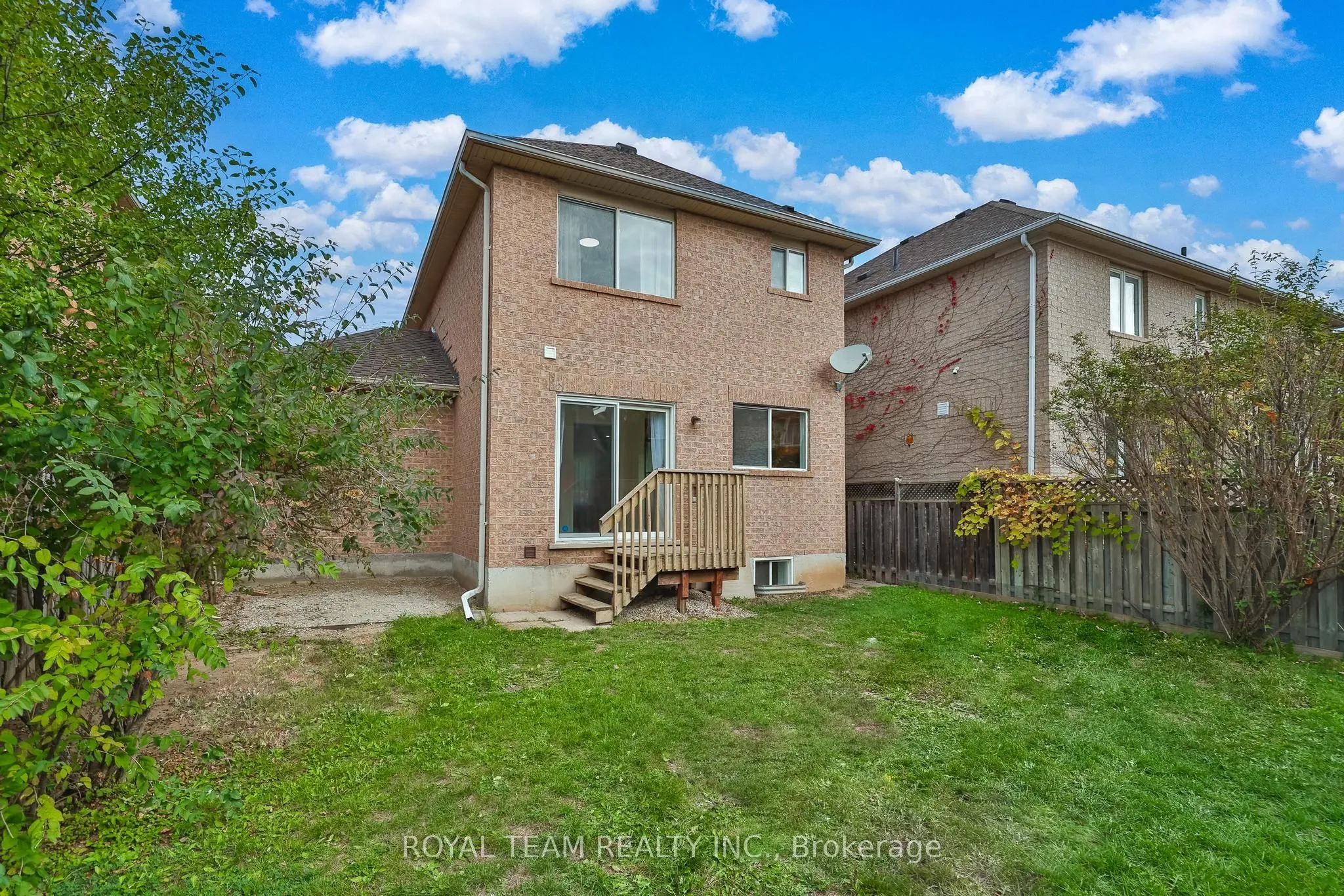 2439 Hollybrook Drive