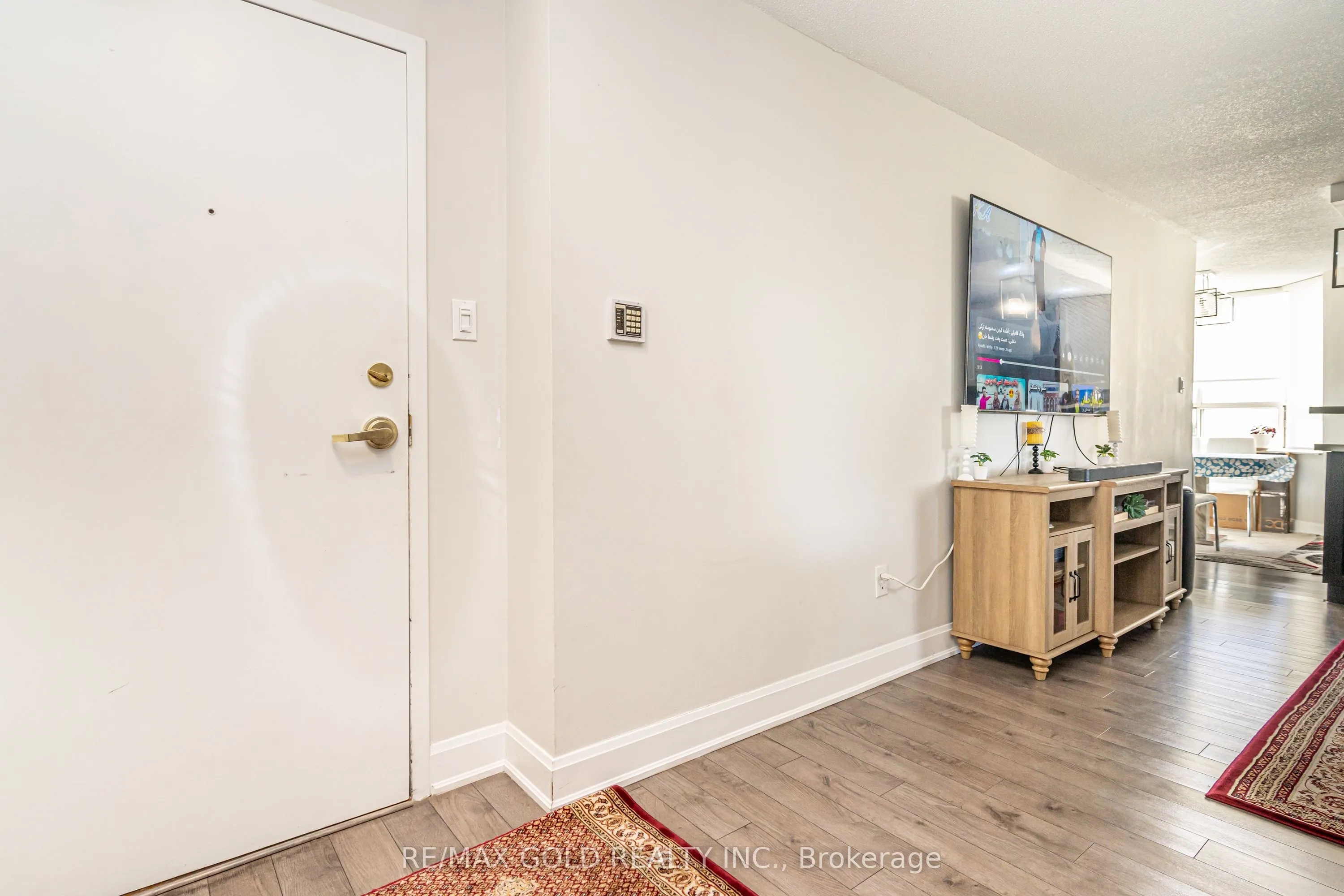 30 Malta Avenue, #403