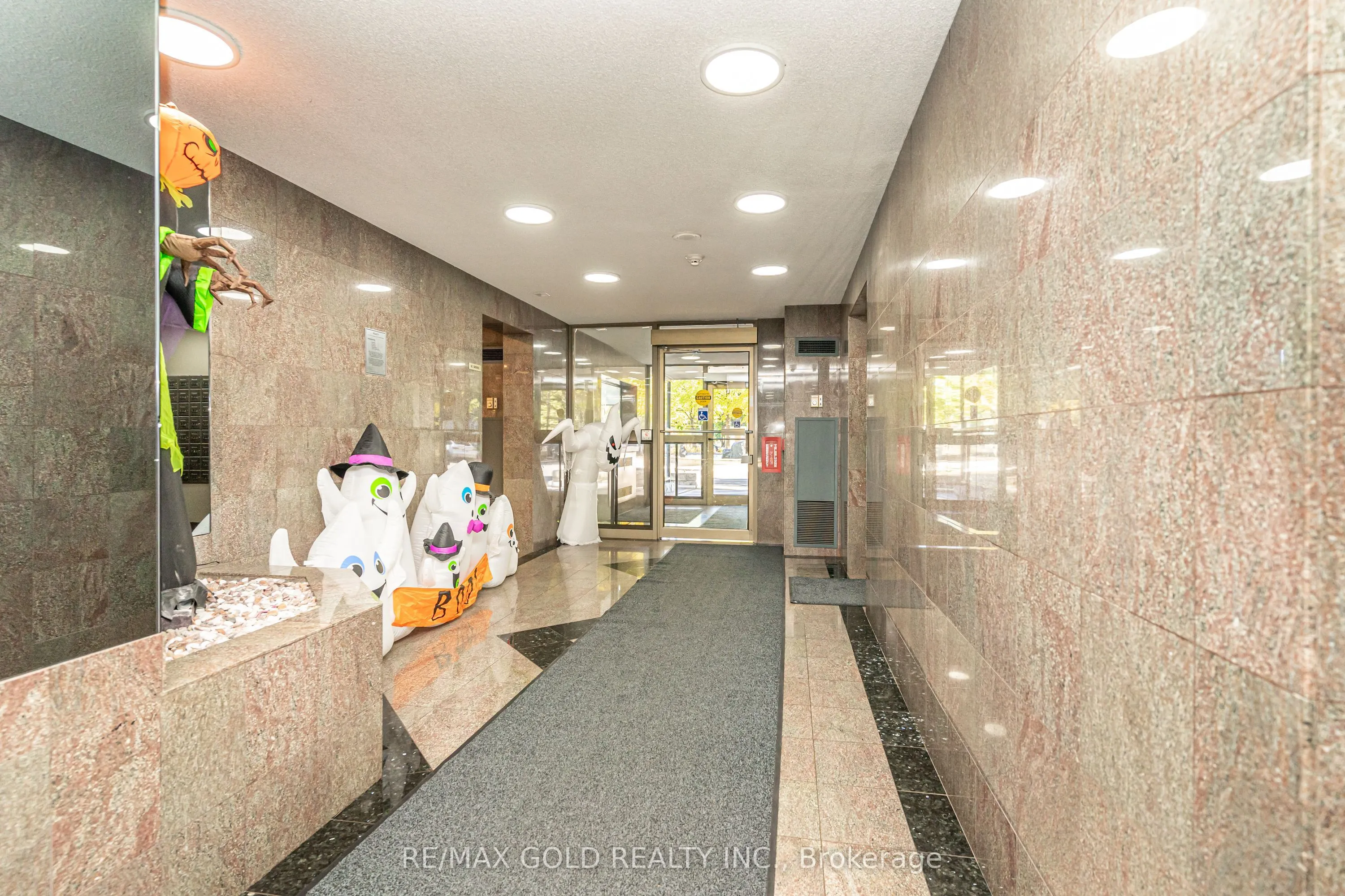 30 Malta Avenue, #403