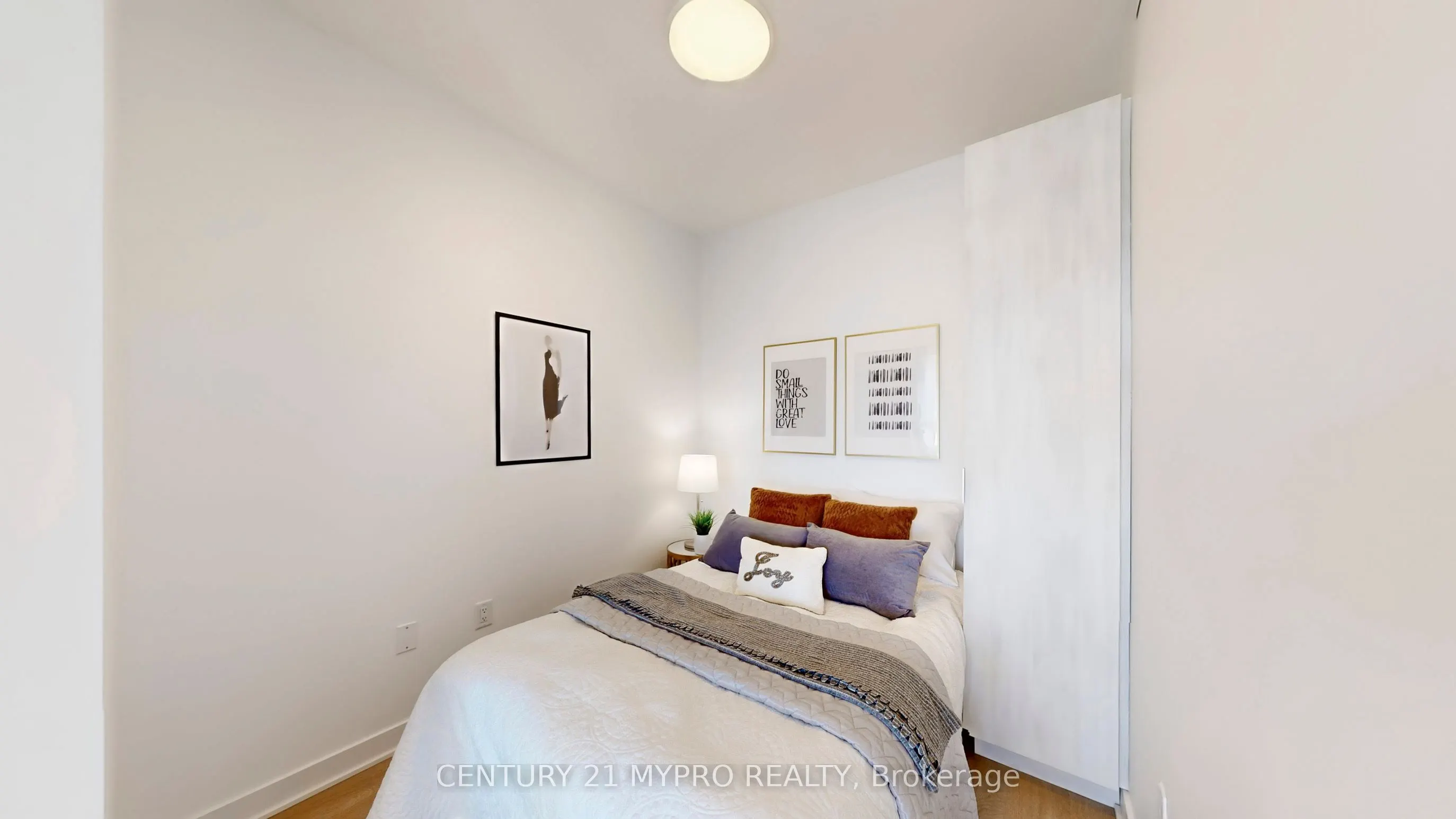3900 Confederation Parkway, #5506