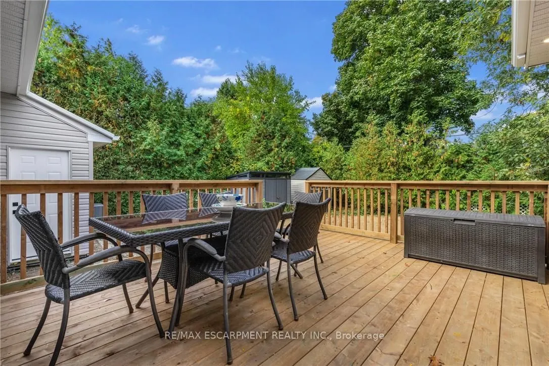 2073 Maplewood Drive