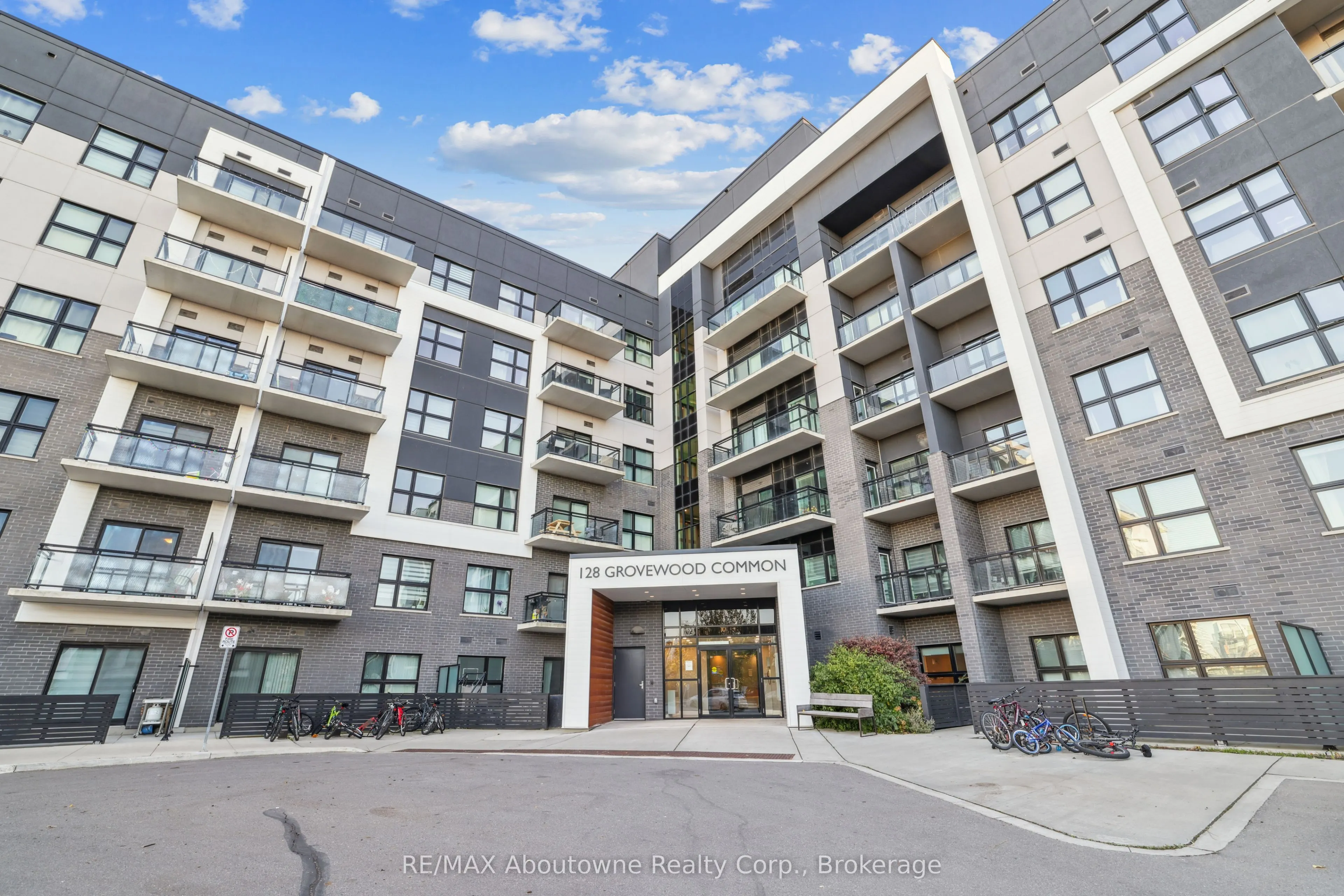 128 Grovewood Common, #629