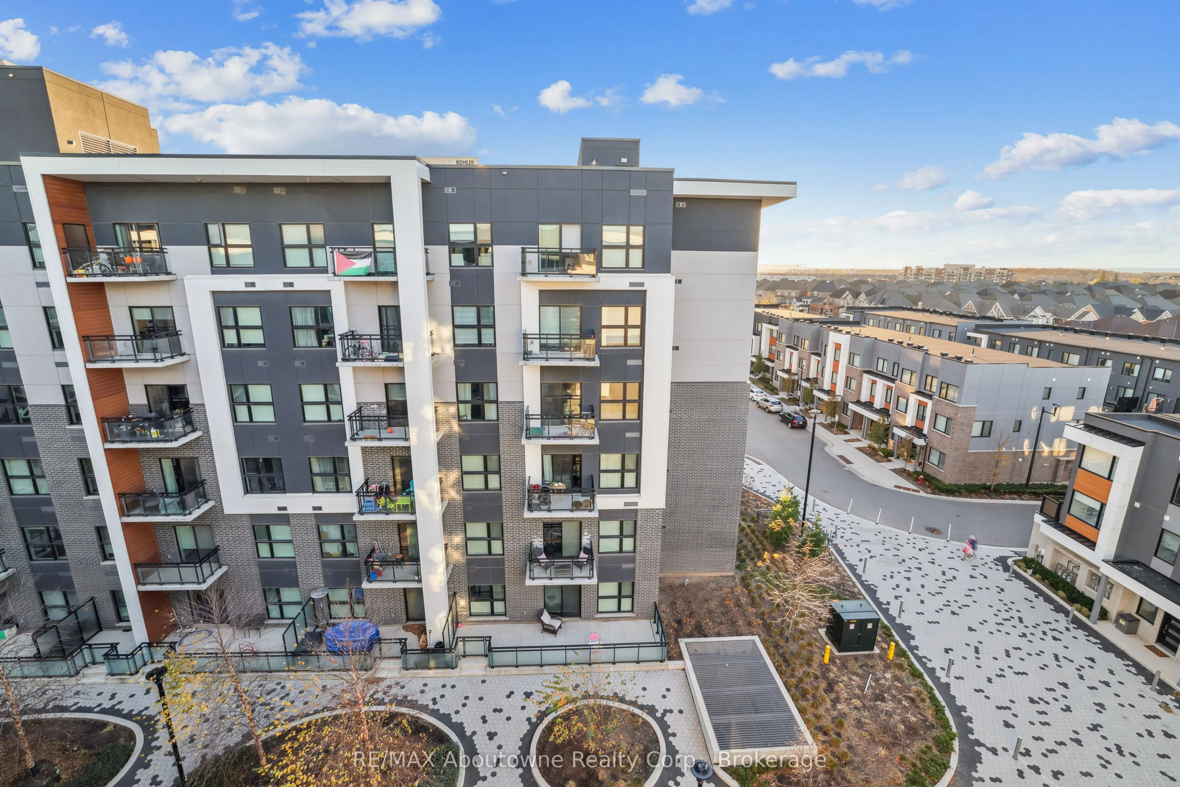 128 Grovewood Common, #629