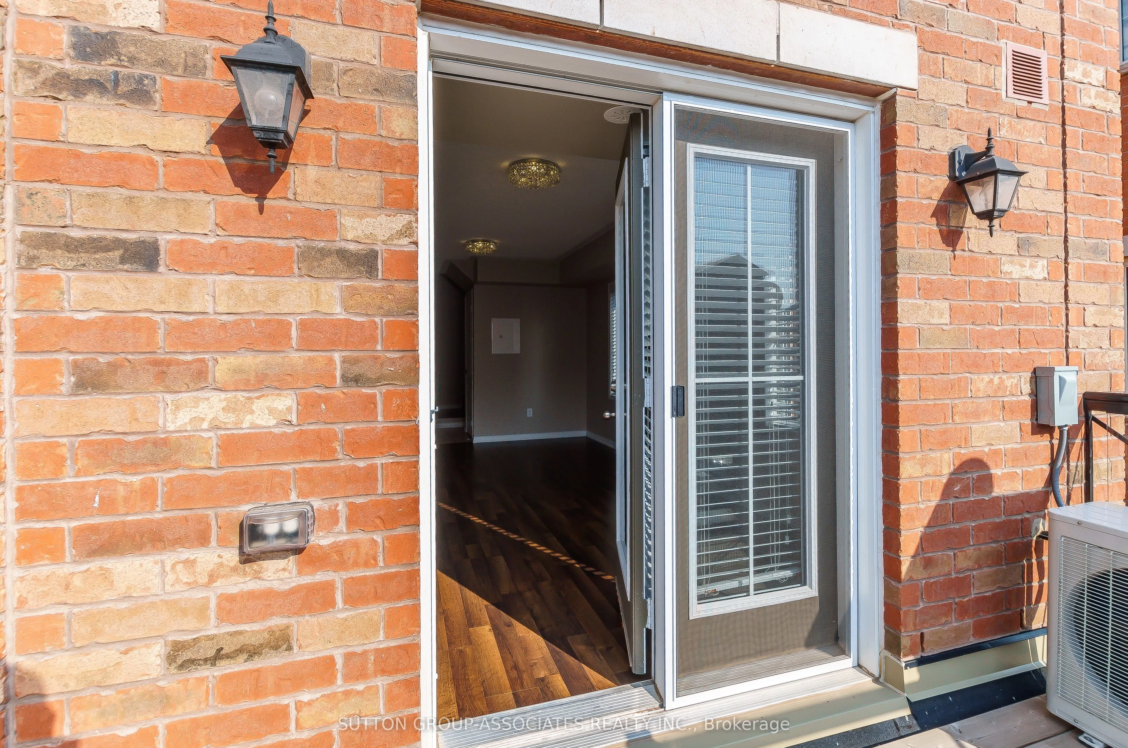 2508 Post Road, #10