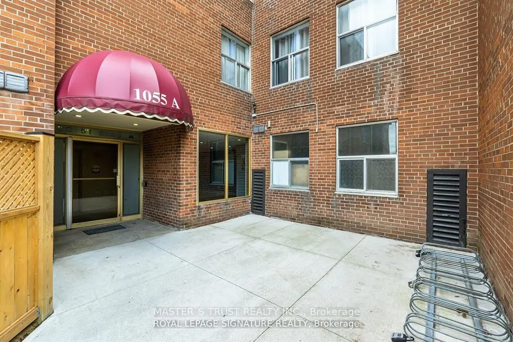 1055 Forestwood Drive, #214