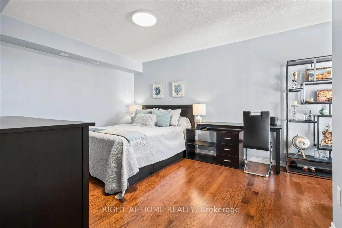 149 Isaac Devins Boulevard, #11