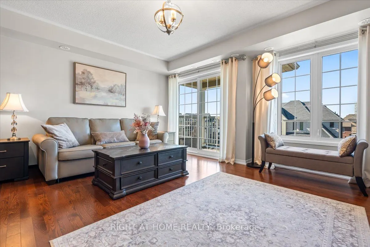 149 Isaac Devins Boulevard, #11