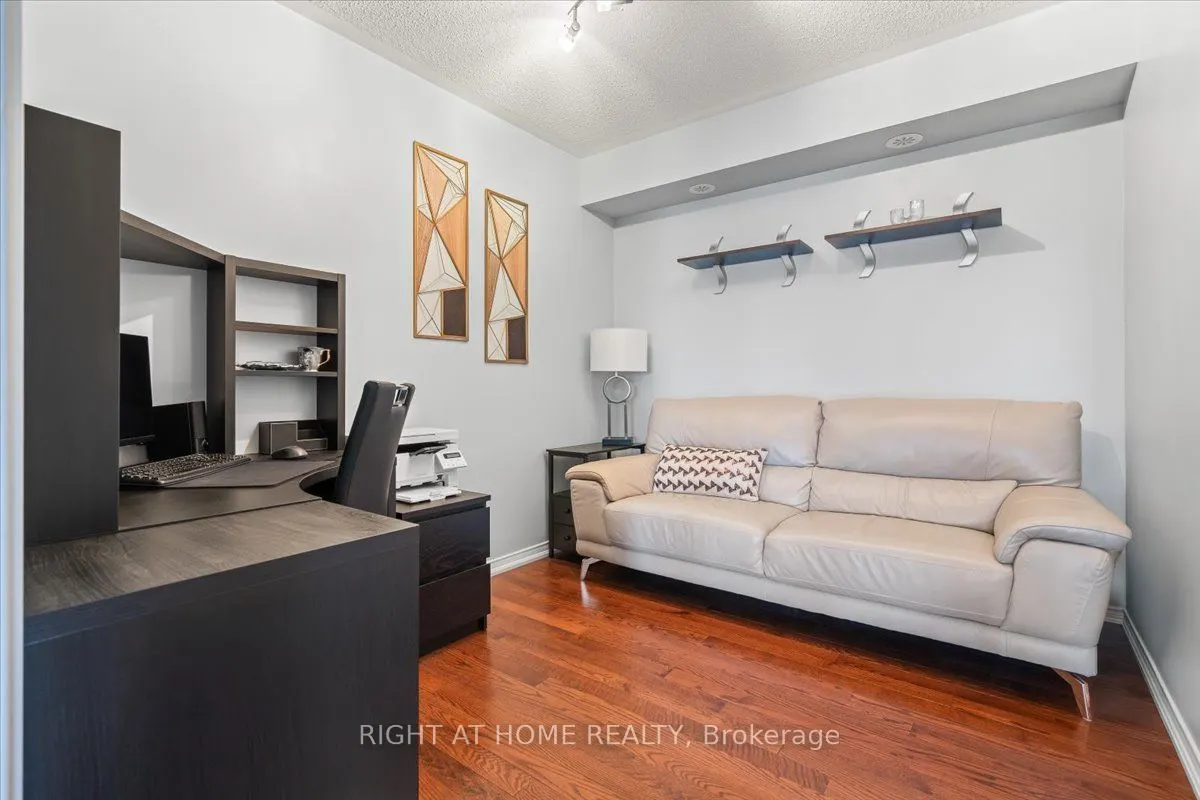 149 Isaac Devins Boulevard, #11