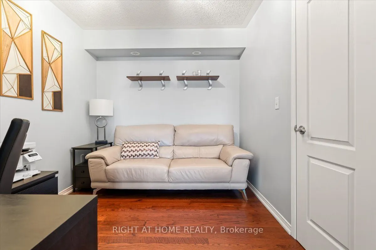 149 Isaac Devins Boulevard, #11